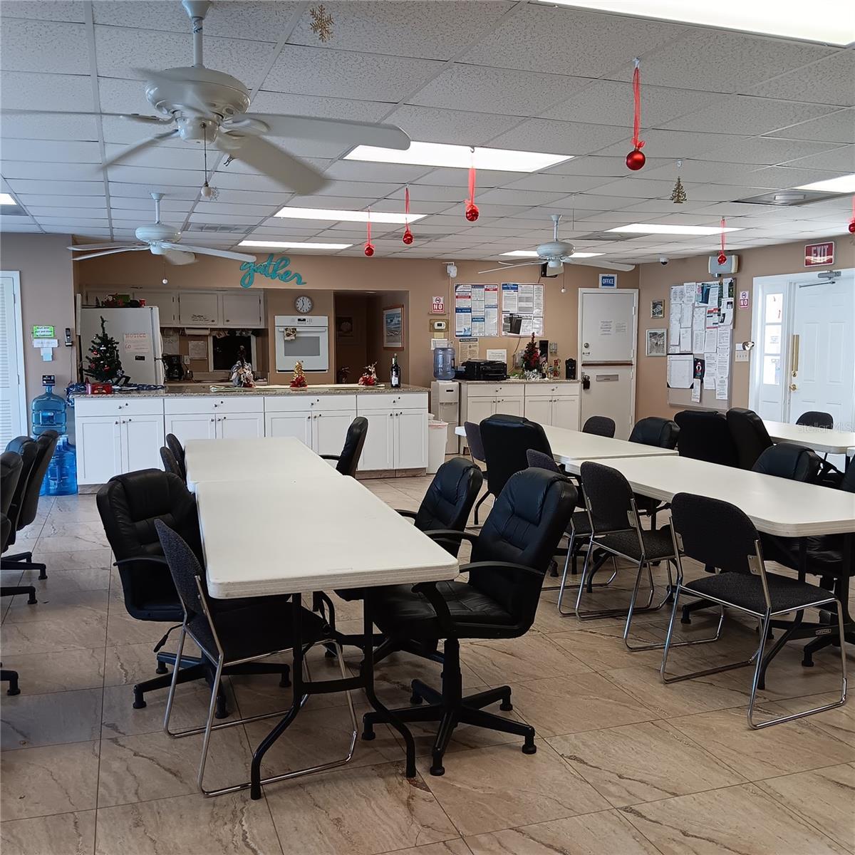 Image 26 of 29 For 4158 Tamiami Trail R8