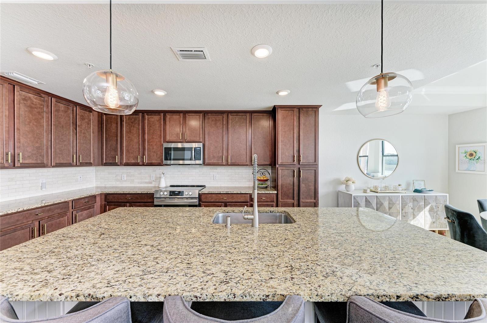 Image 17 of 79 For 17006 Vardon Terrace 206