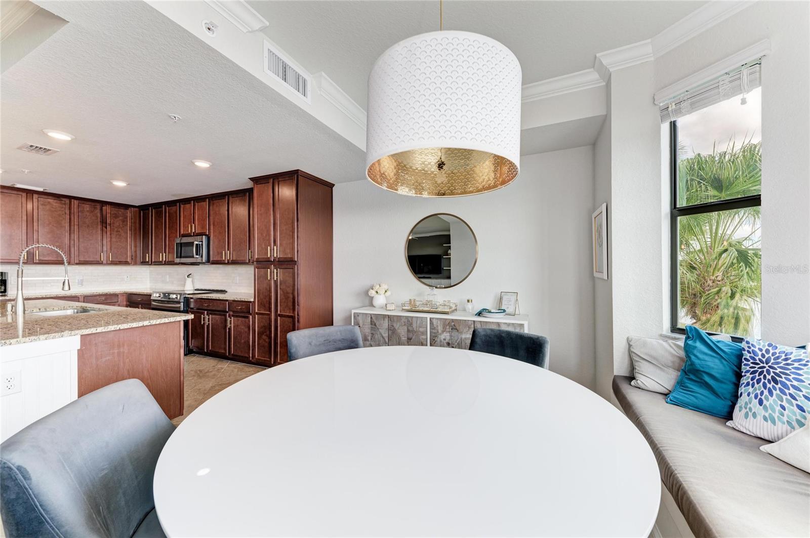 Image 22 of 79 For 17006 Vardon Terrace 206