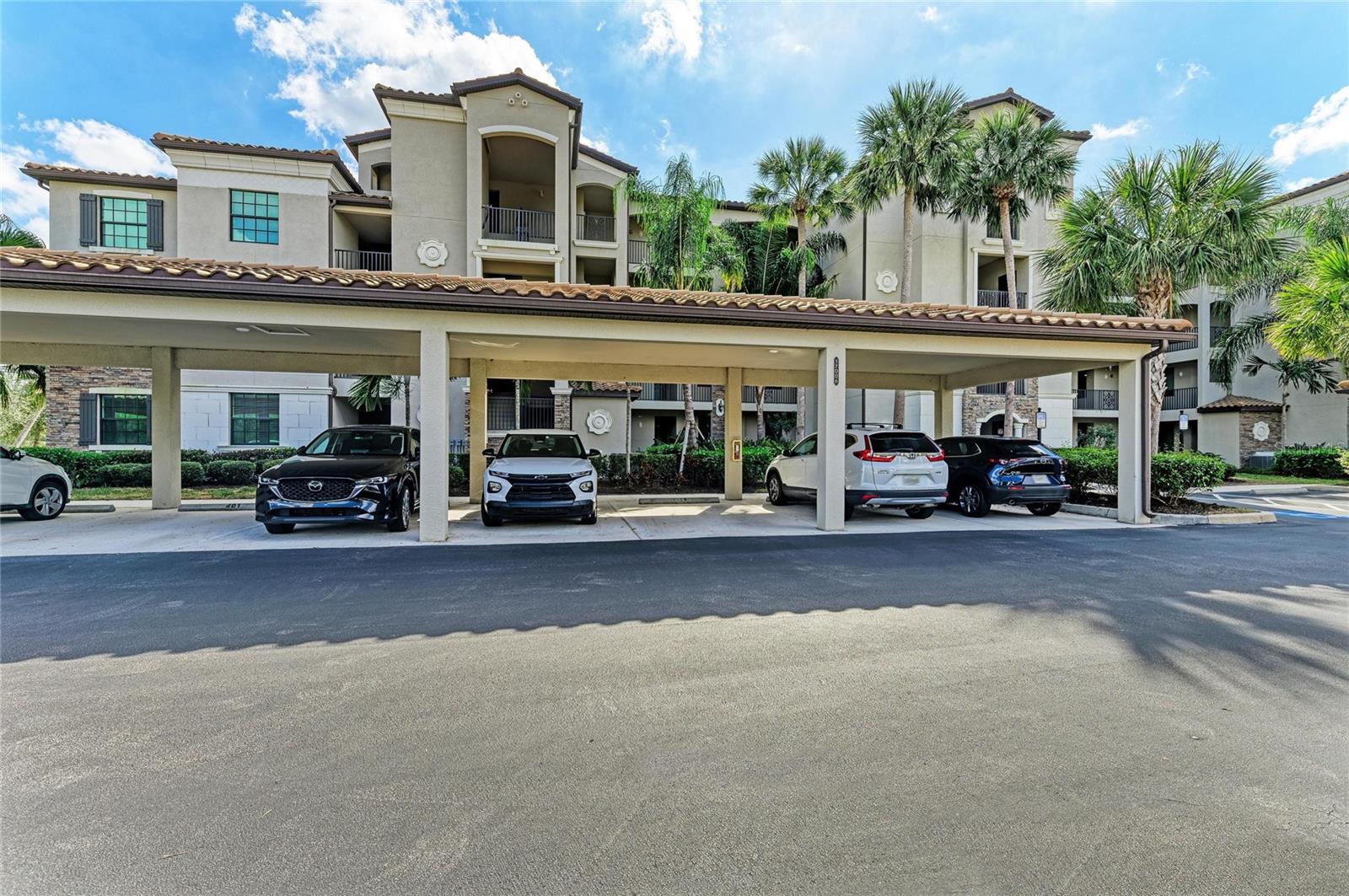 Image 39 of 79 For 17006 Vardon Terrace 206