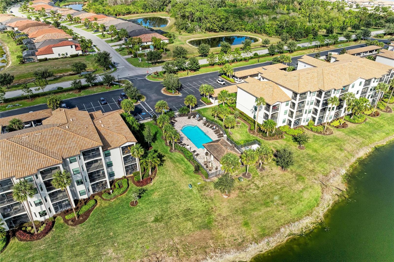 Image 42 of 79 For 17006 Vardon Terrace 206