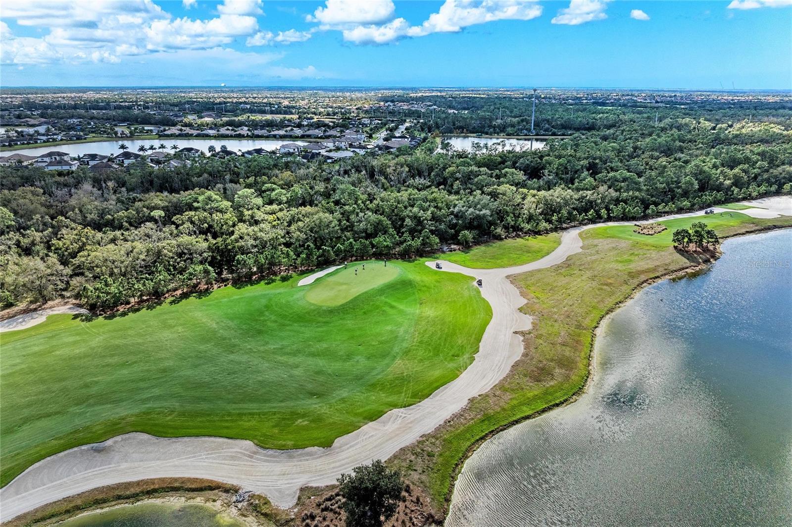 Image 43 of 79 For 17006 Vardon Terrace 206