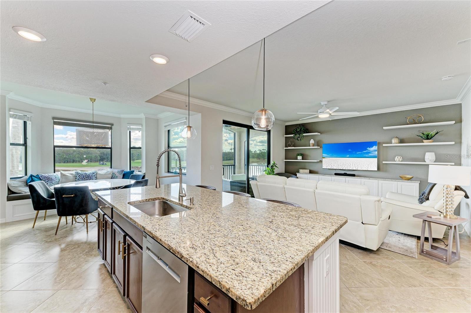 Image 6 of 79 For 17006 Vardon Terrace 206