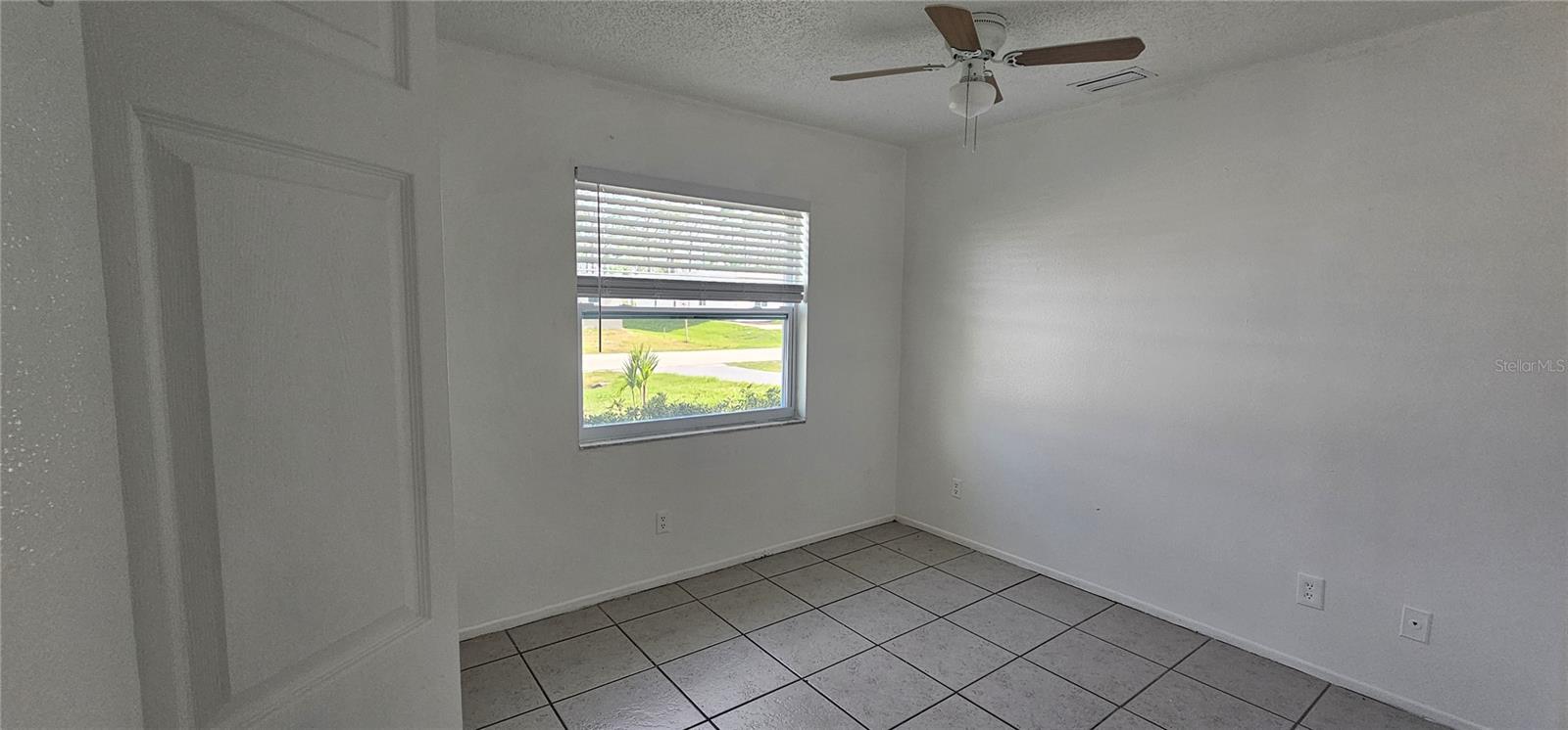 Image 6 of 13 For 12048 Henley Avenue B