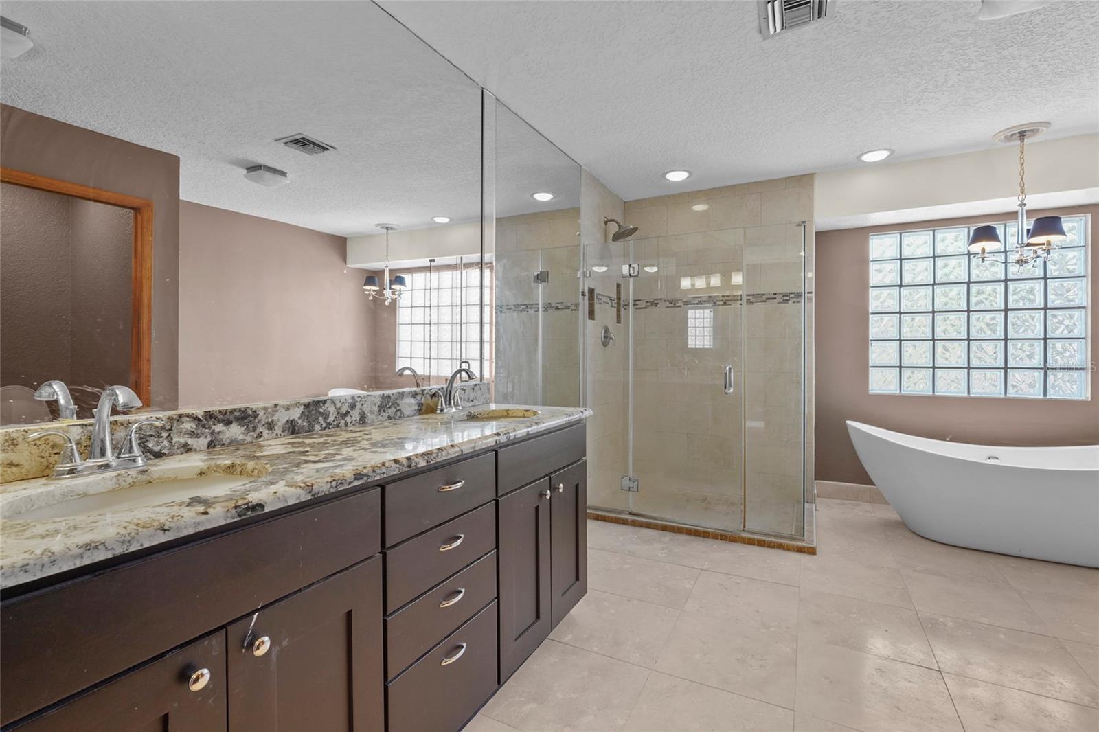 Image 20 of 68 For 23240 Fullerton Avenue