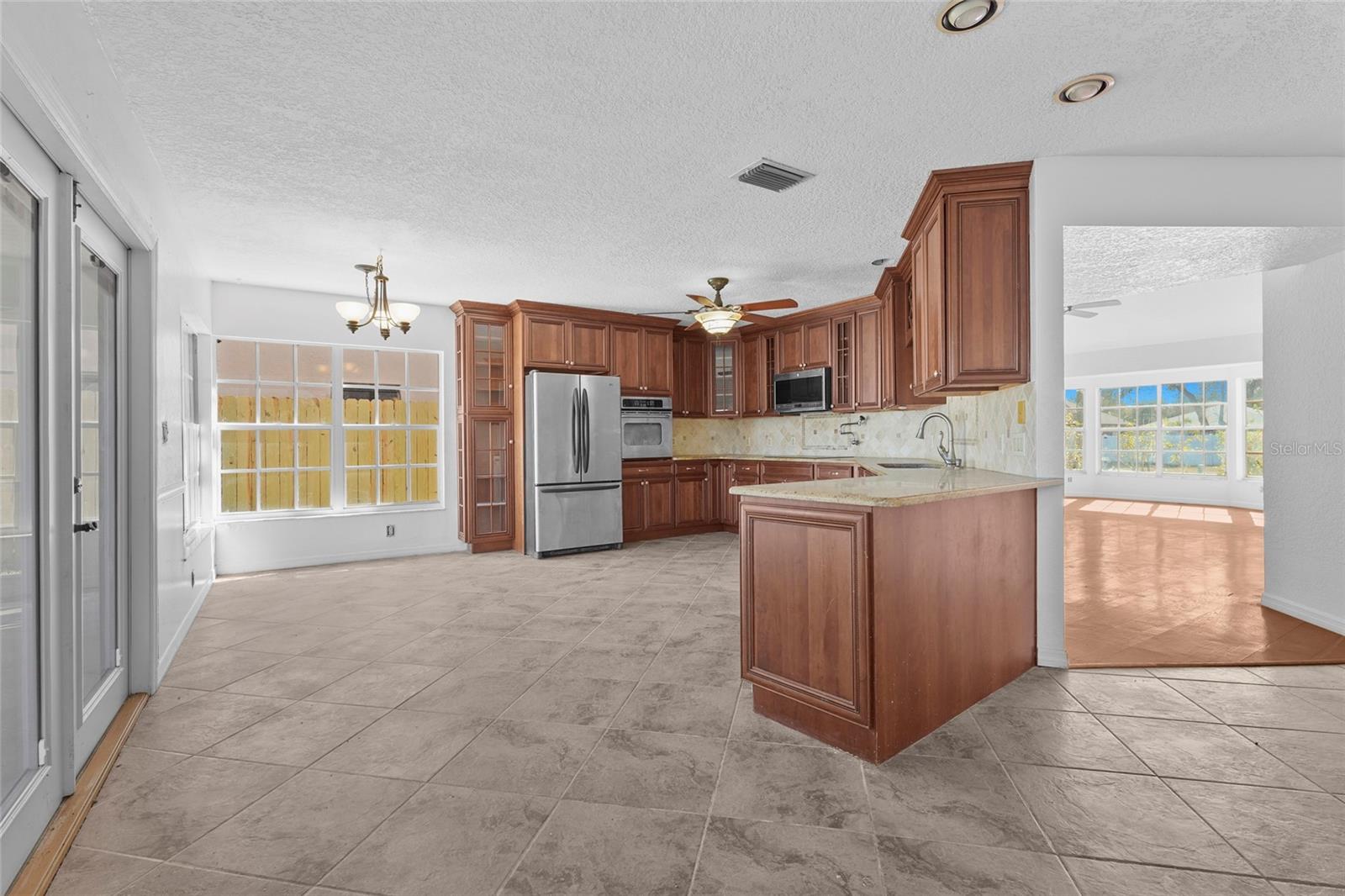 Image 3 of 68 For 23240 Fullerton Avenue