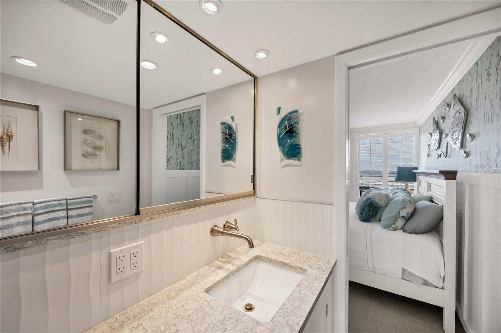 Image 22 of 49 For 4485 Gulf Of Mexico Drive 804