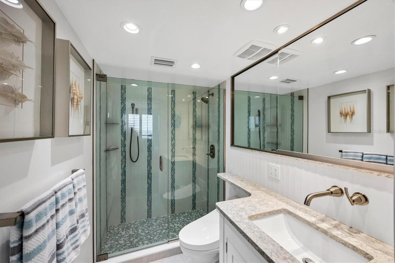 Image 23 of 49 For 4485 Gulf Of Mexico Drive 804