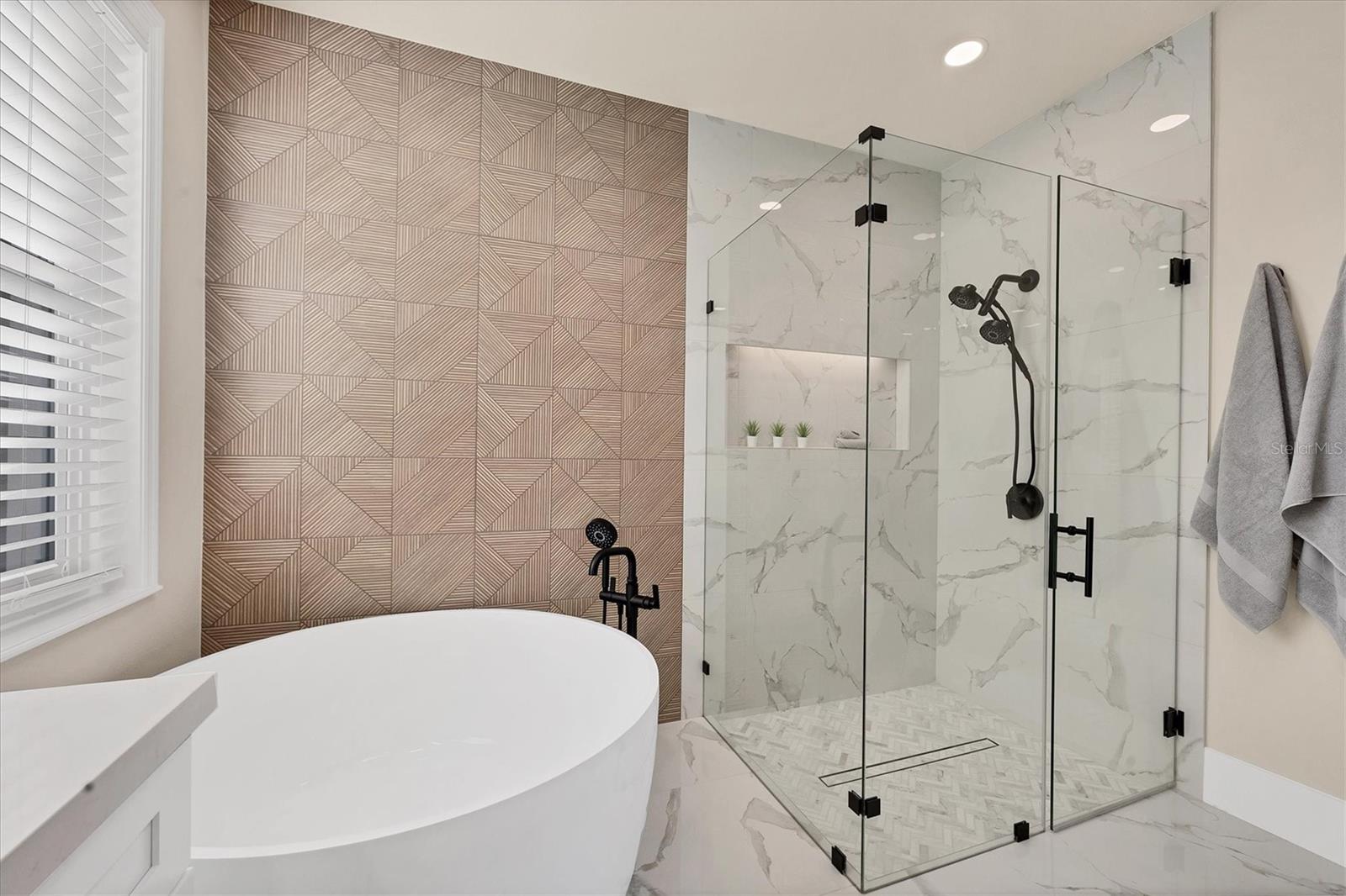 Image 32 of 82 For 3540 Mistletoe Lane