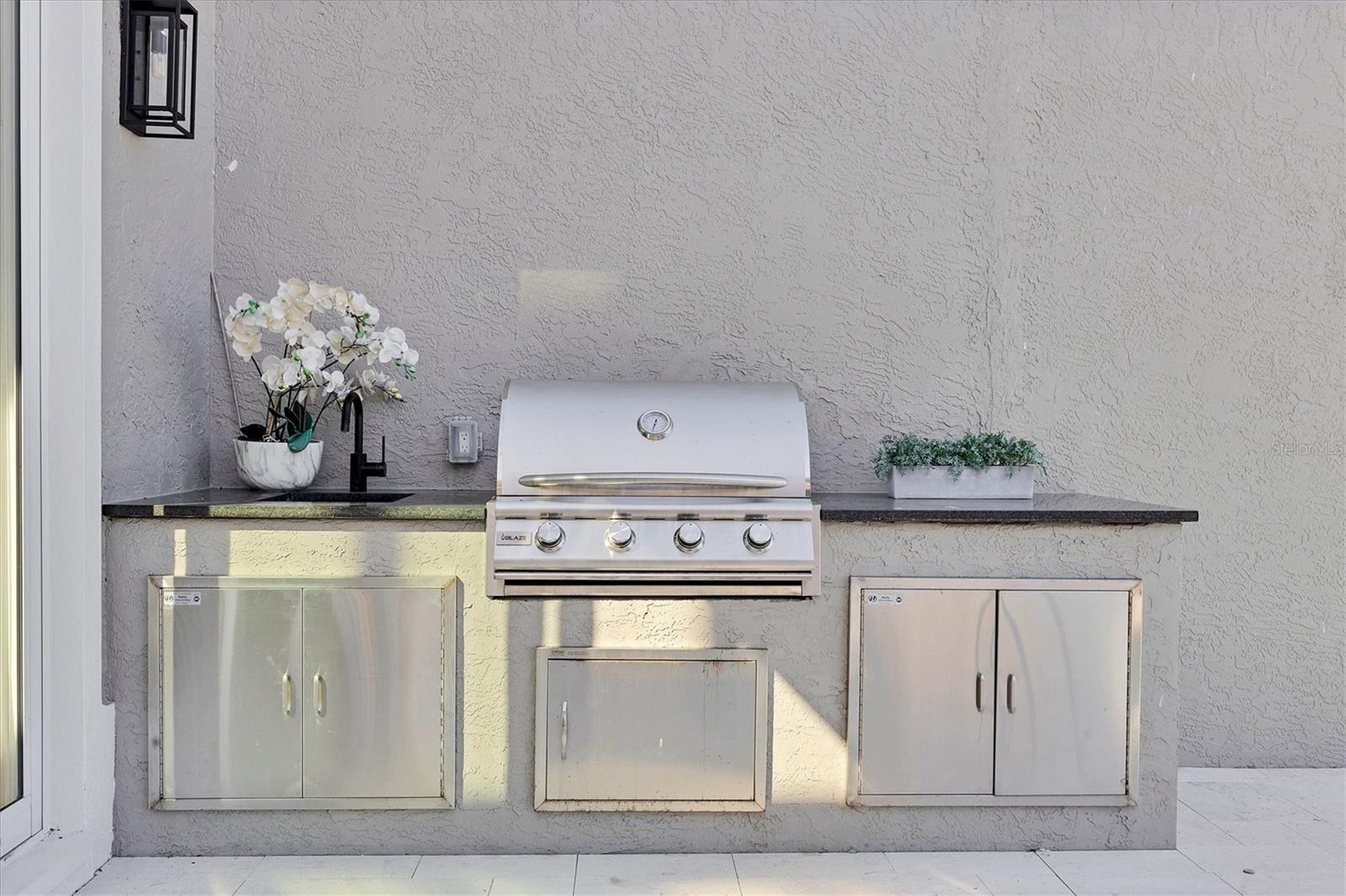 Image 40 of 82 For 3540 Mistletoe Lane