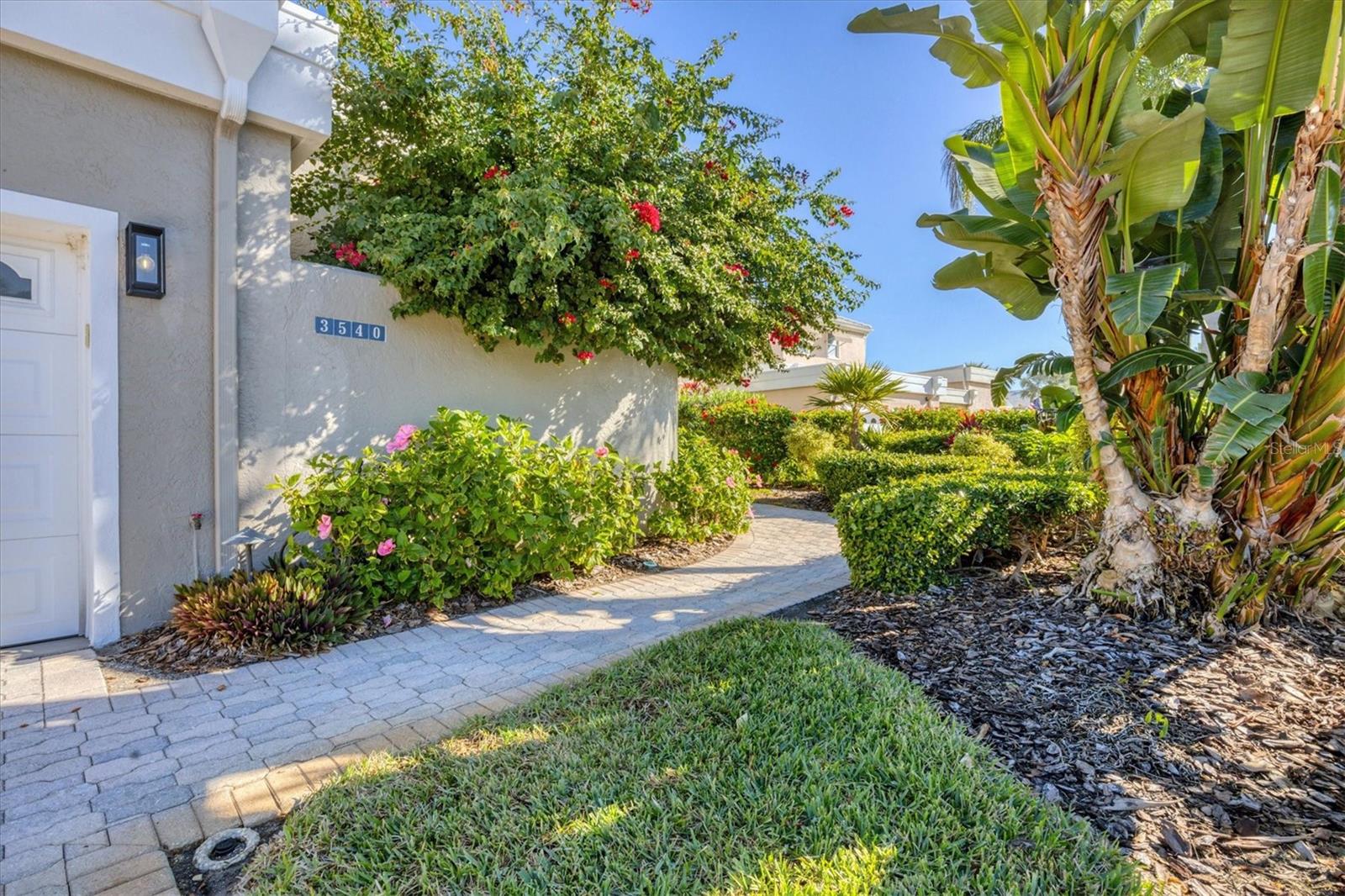 Image 7 of 82 For 3540 Mistletoe Lane