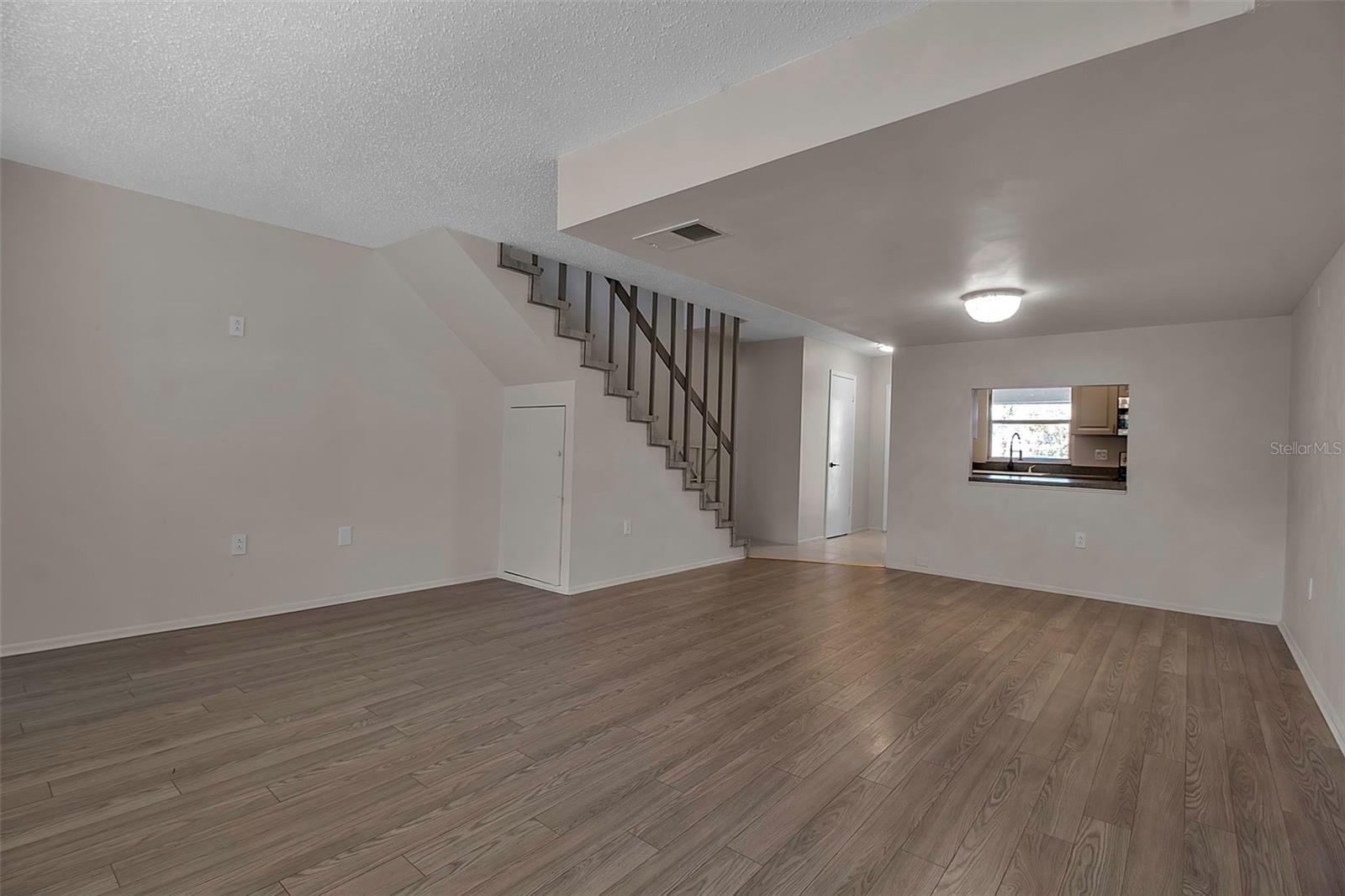 Image 11 of 43 For 3212 Ramblewood Drive N 3212