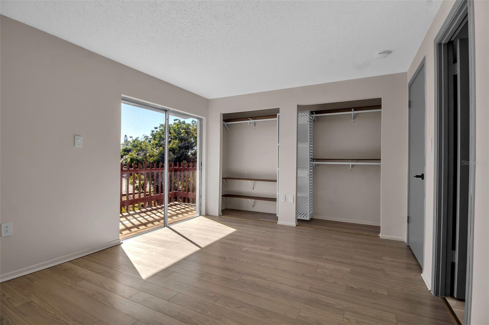 Image 17 of 43 For 3212 Ramblewood Drive N 3212