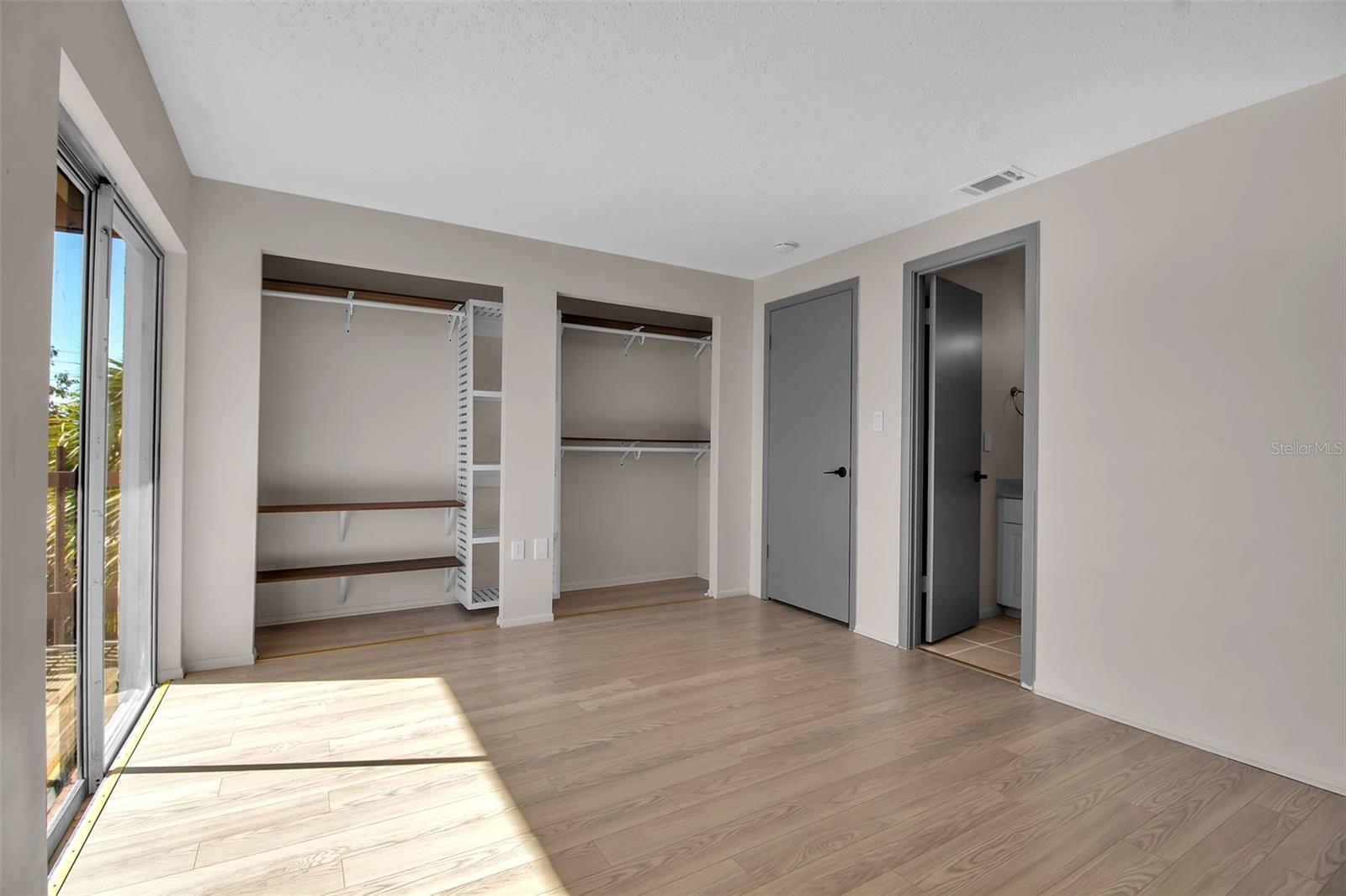 Image 18 of 43 For 3212 Ramblewood Drive N 3212