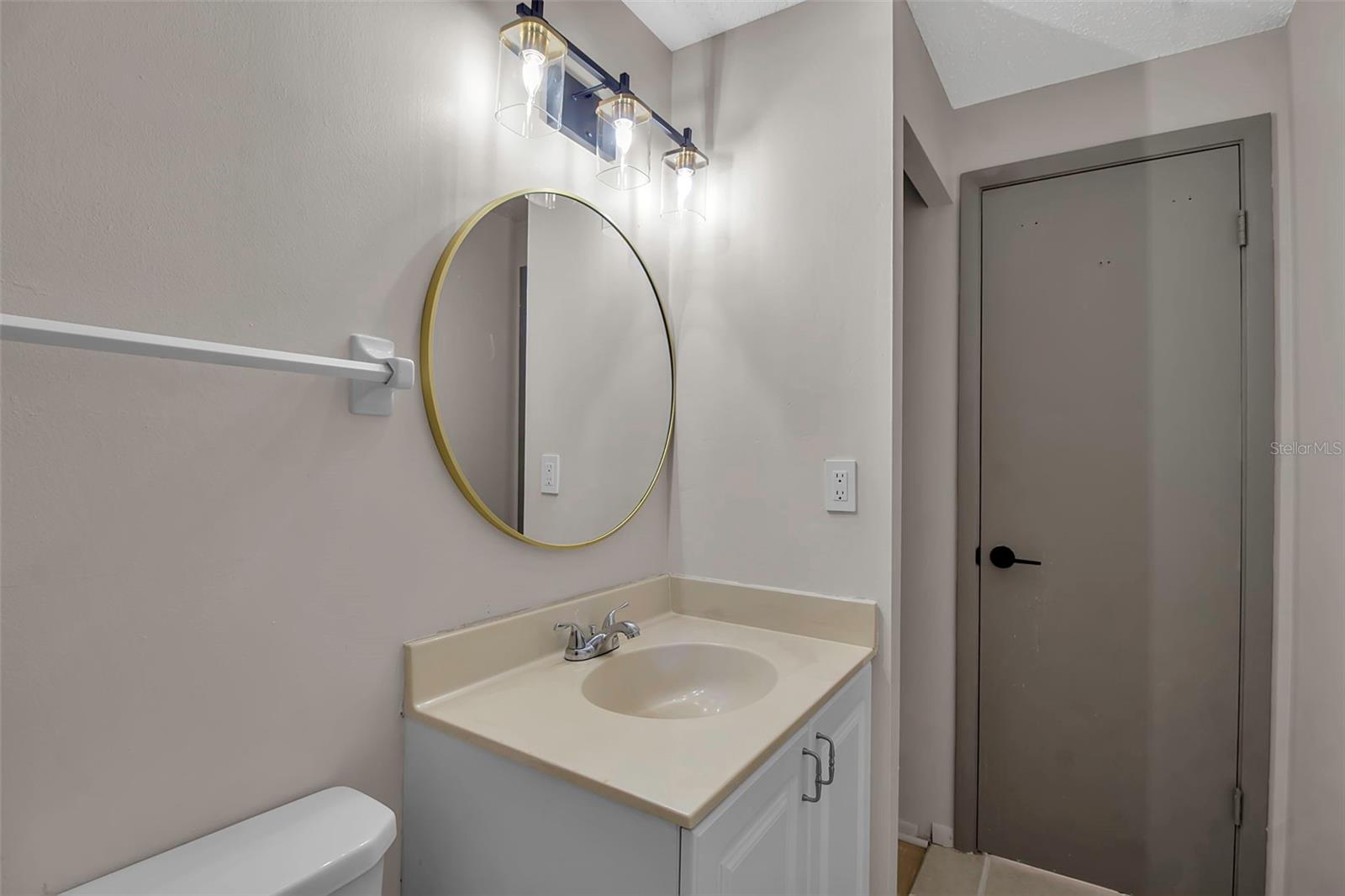 Image 31 of 43 For 3212 Ramblewood Drive N 3212