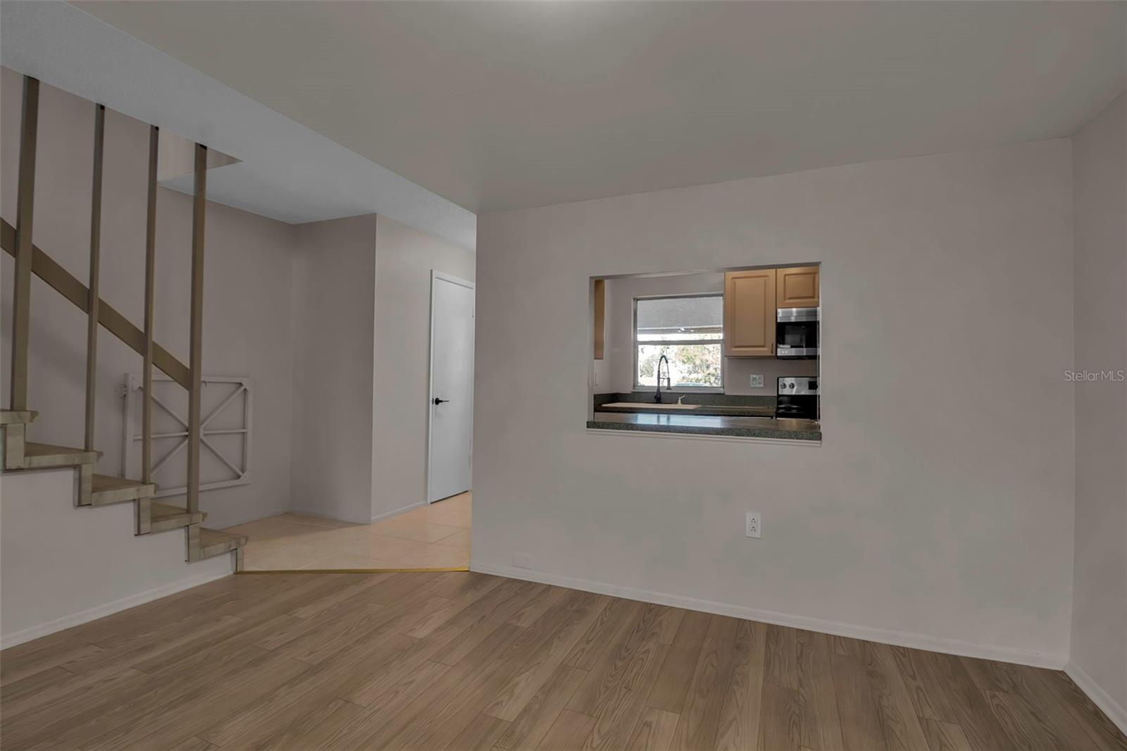 Image 8 of 43 For 3212 Ramblewood Drive N 3212