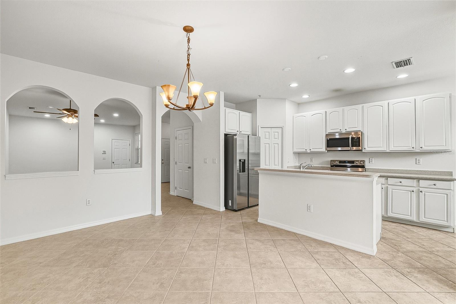 Image 12 of 37 For 7928 Limestone Lane 19-105