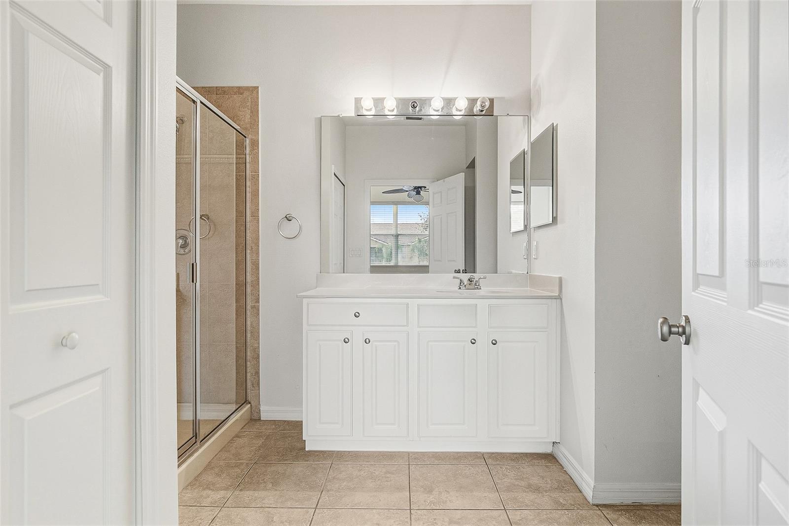 Image 27 of 37 For 7928 Limestone Lane 19-105