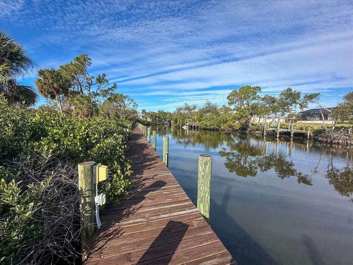 Image 5 of 16 For 10071 Creekside Drive