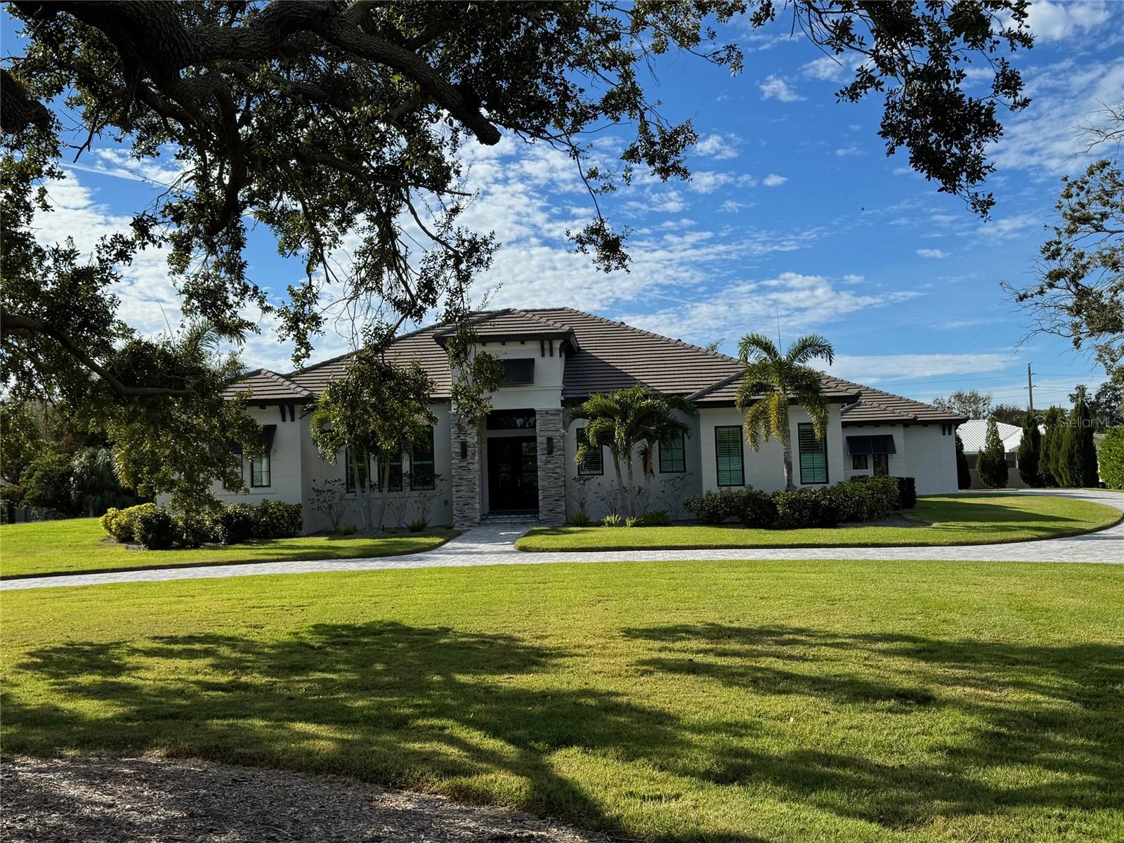 Image 3 of 85 For 3605 Beneva Oaks Circle