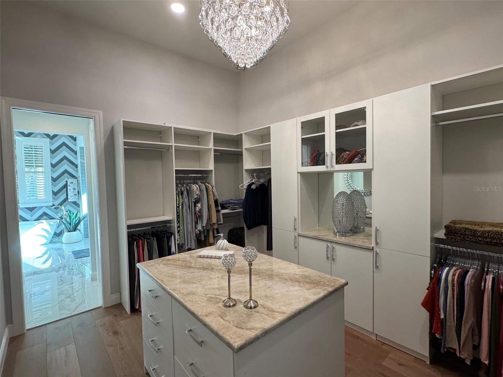 Image 65 of 85 For 3605 Beneva Oaks Circle