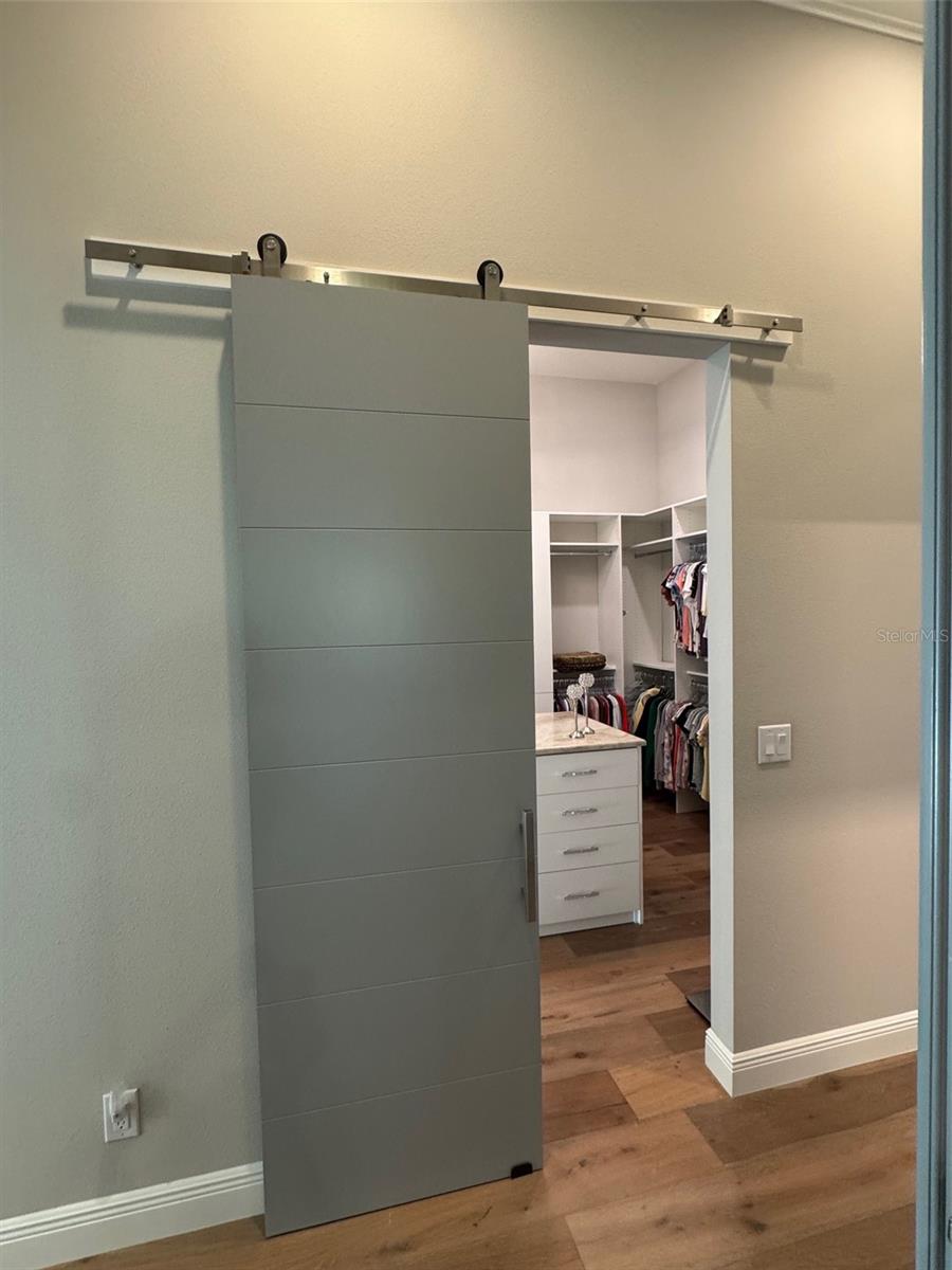 Image 68 of 85 For 3605 Beneva Oaks Circle