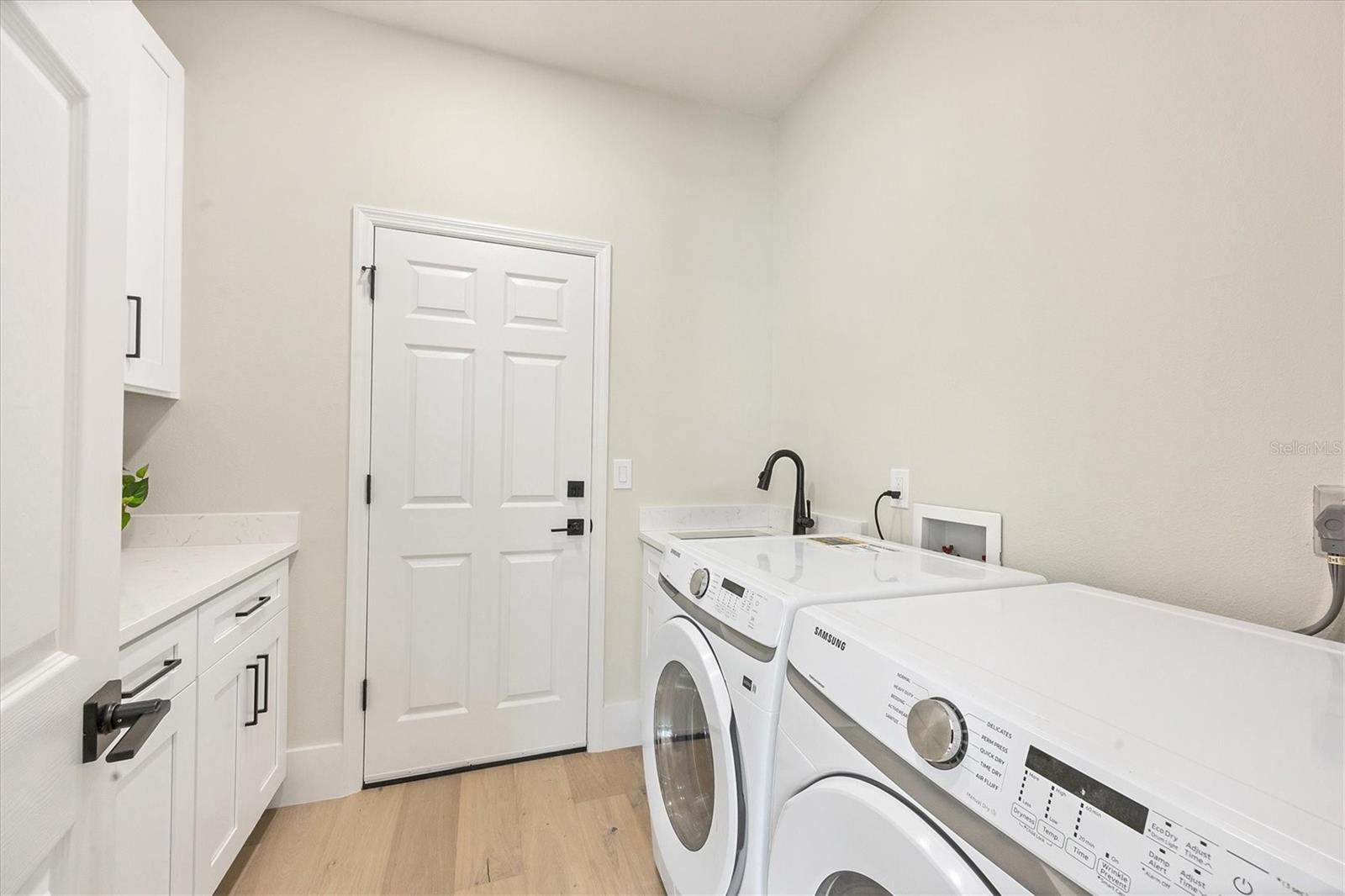 Image 30 of 65 For 8033 Fairhaven Glen