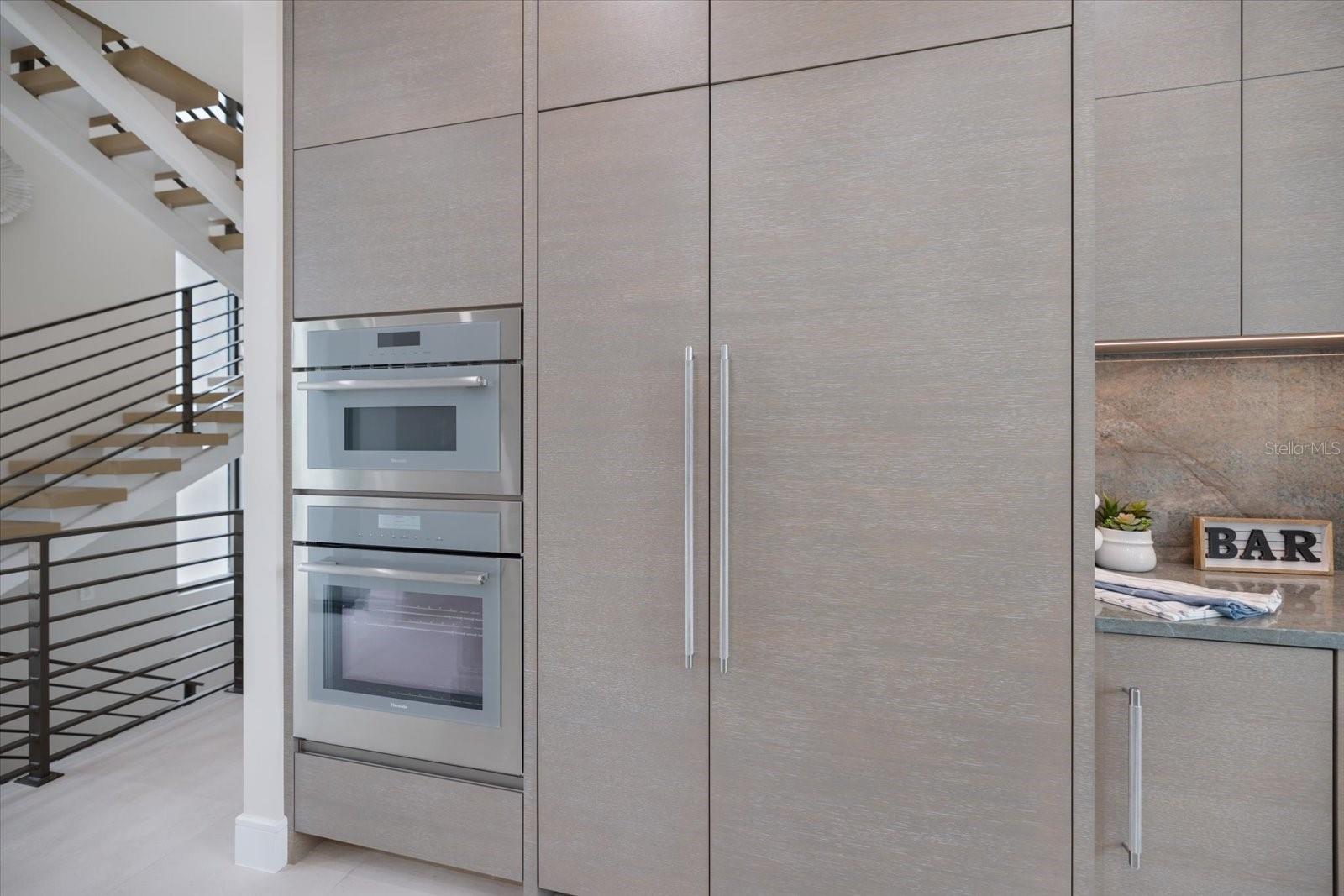 Listing photo id 17 for 590-600 De Narvaez