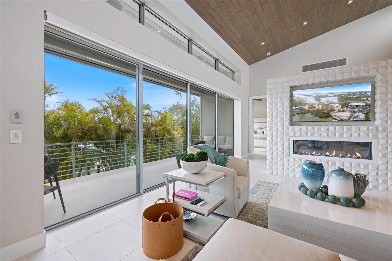 Listing photo id 55 for 590-600 De Narvaez