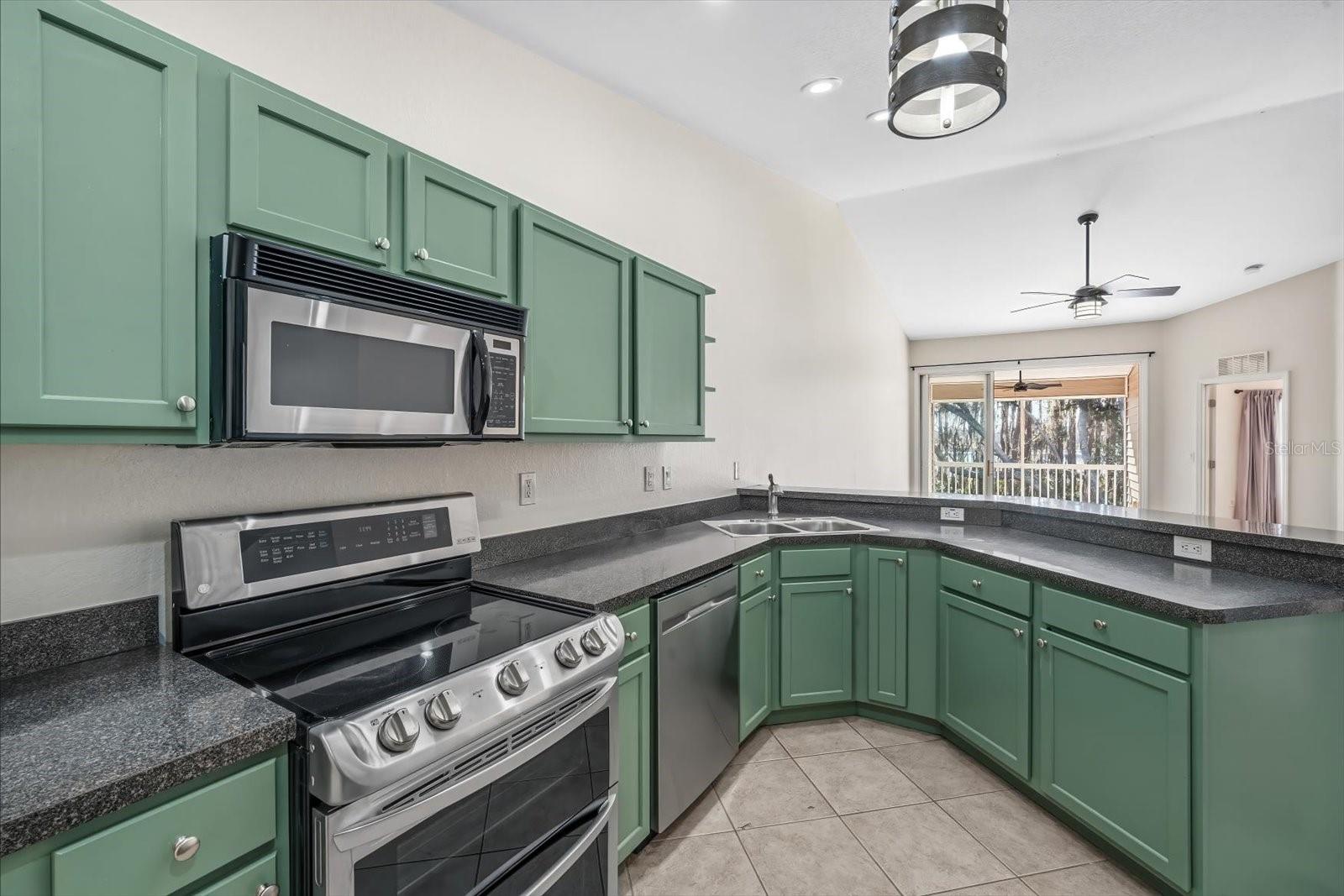 Image 9 of 38 For 1717 Hammocks Avenue 1717