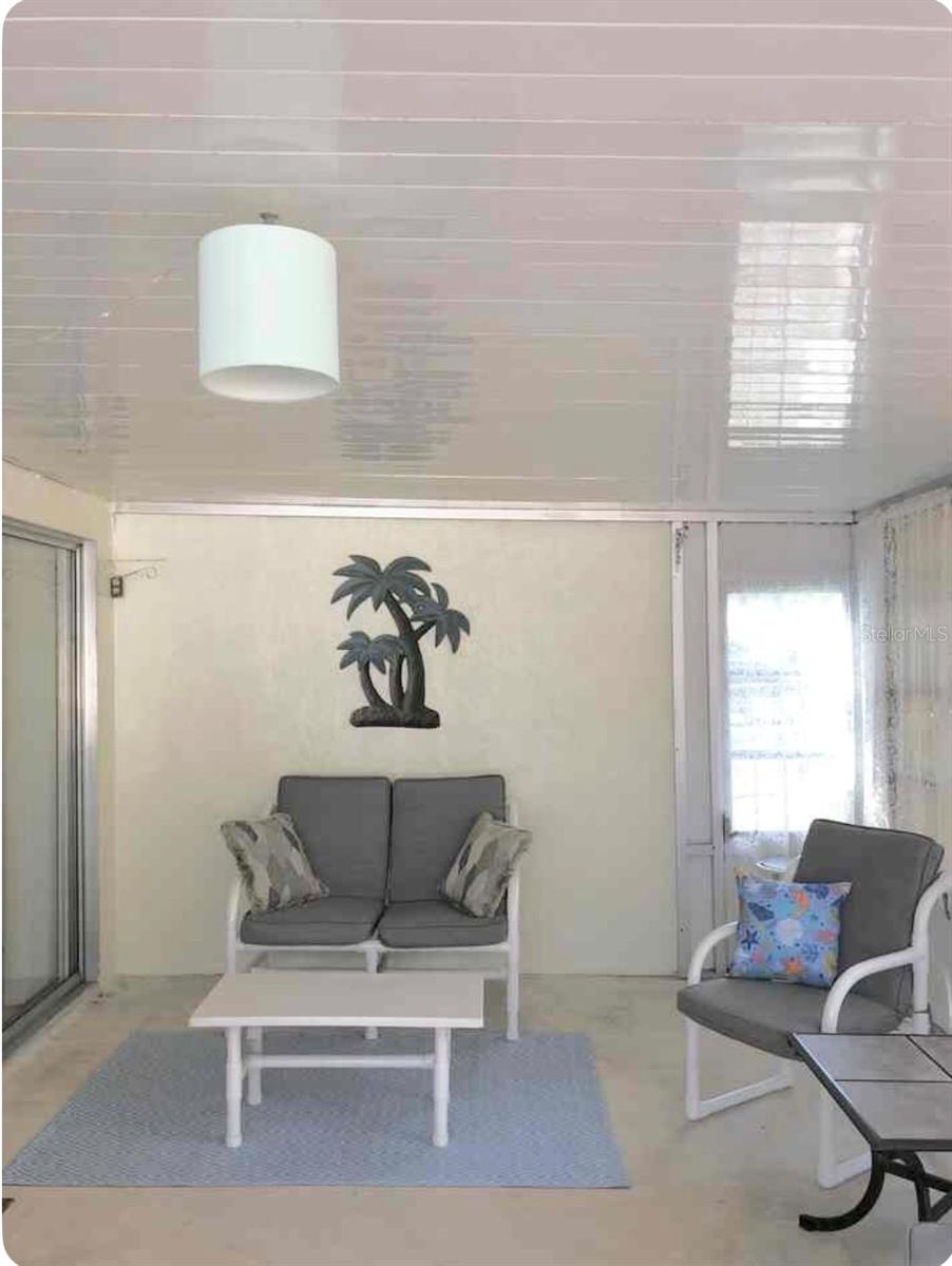 Image 11 of 24 For 119 Oldenburgh Court Ne