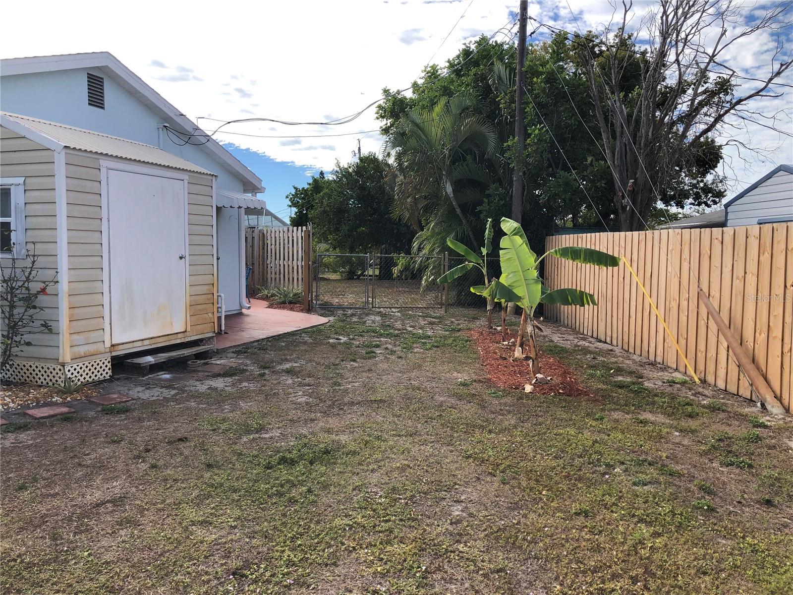 Image 22 of 24 For 119 Oldenburgh Court Ne