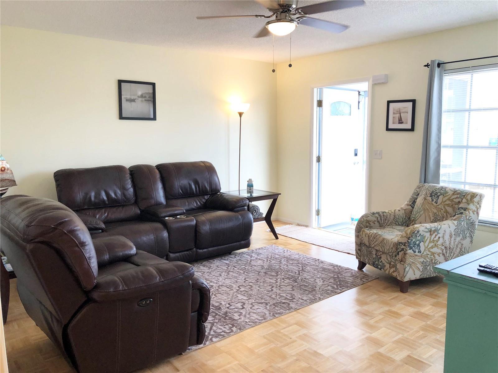 Image 4 of 24 For 119 Oldenburgh Court Ne