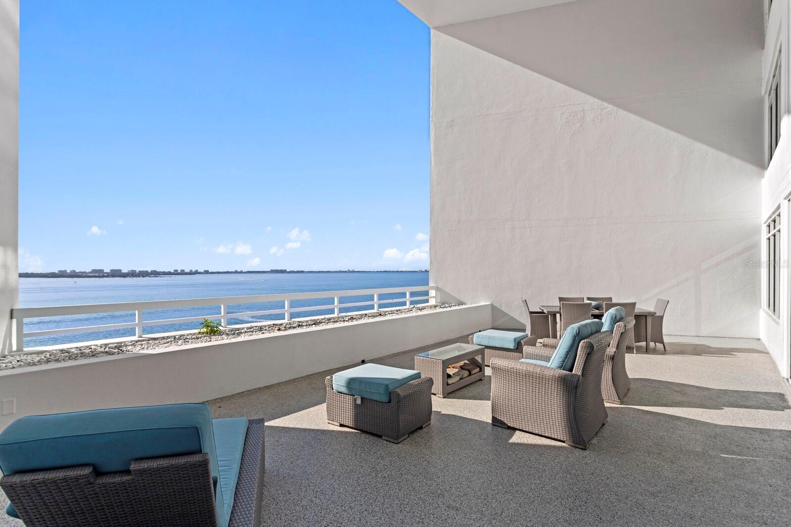 Image 33 of 42 For 888 Blvd Of The Arts  1402