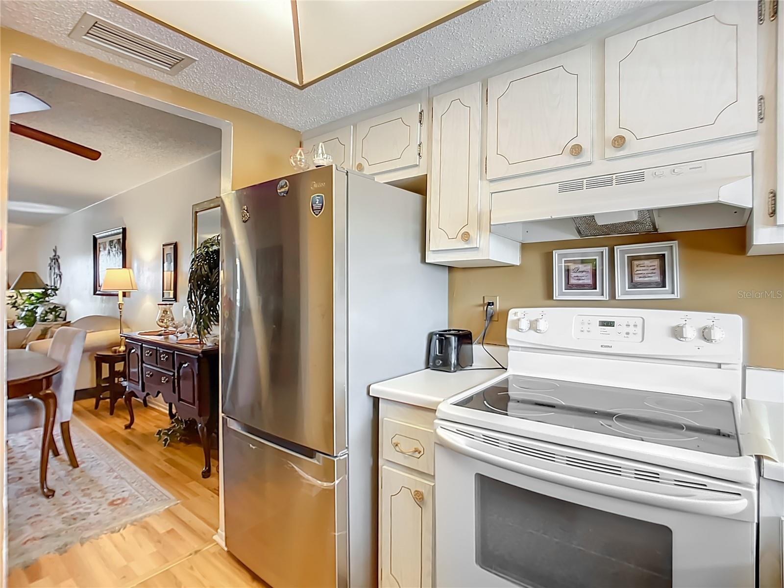 Image 12 of 33 For 3785 Lake Bayshore Drive H-405