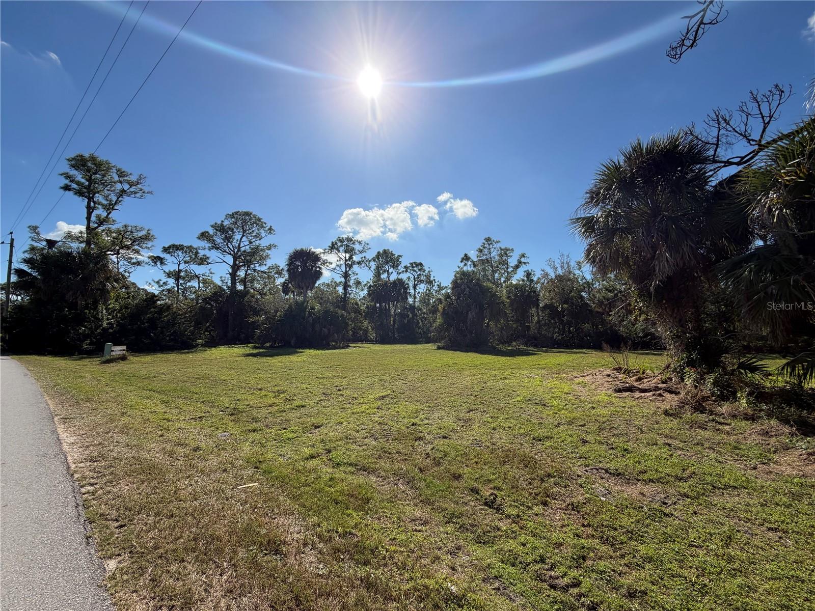 Image 4 of 14 For 24501 Yacht Club Boulevard