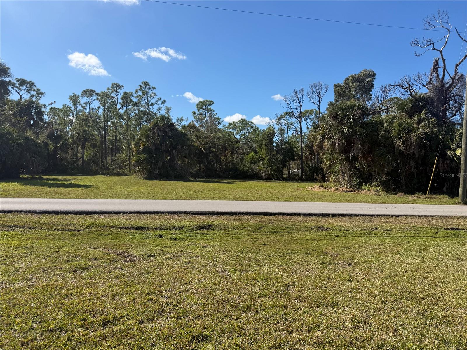 Image 6 of 14 For 24501 Yacht Club Boulevard