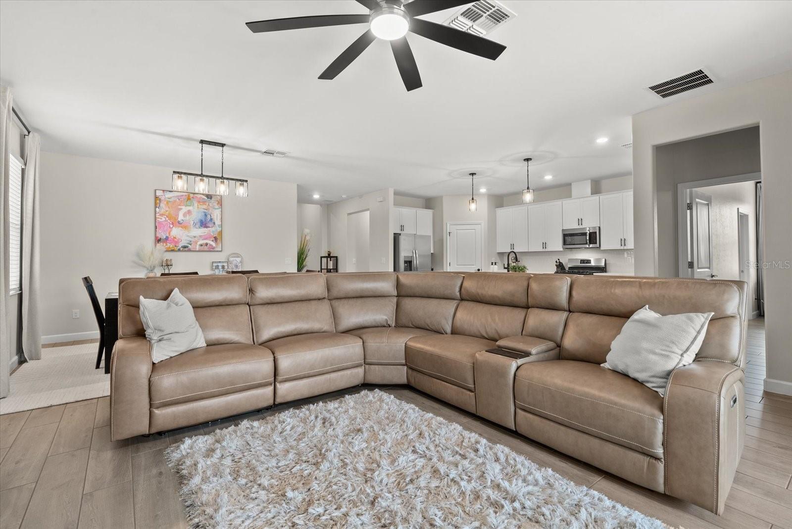 Image 22 of 64 For 5209 Blue Crush Street