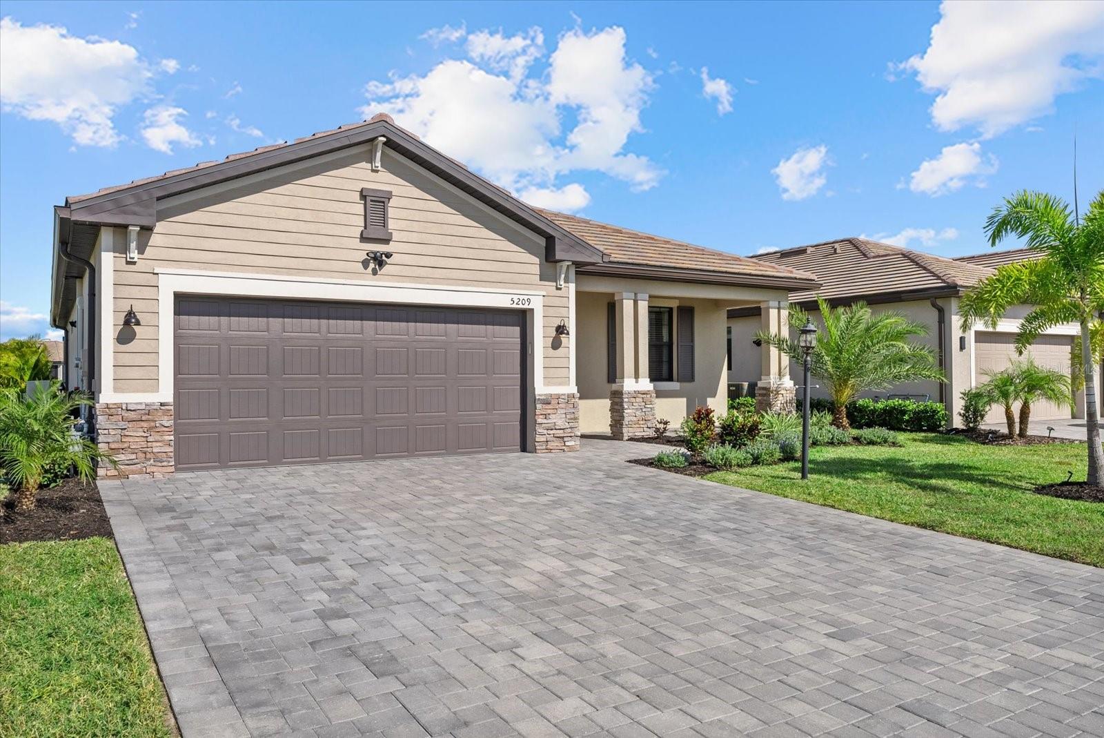 Image 42 of 64 For 5209 Blue Crush Street