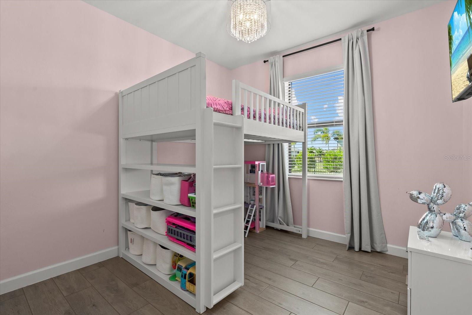 Image 6 of 64 For 5209 Blue Crush Street