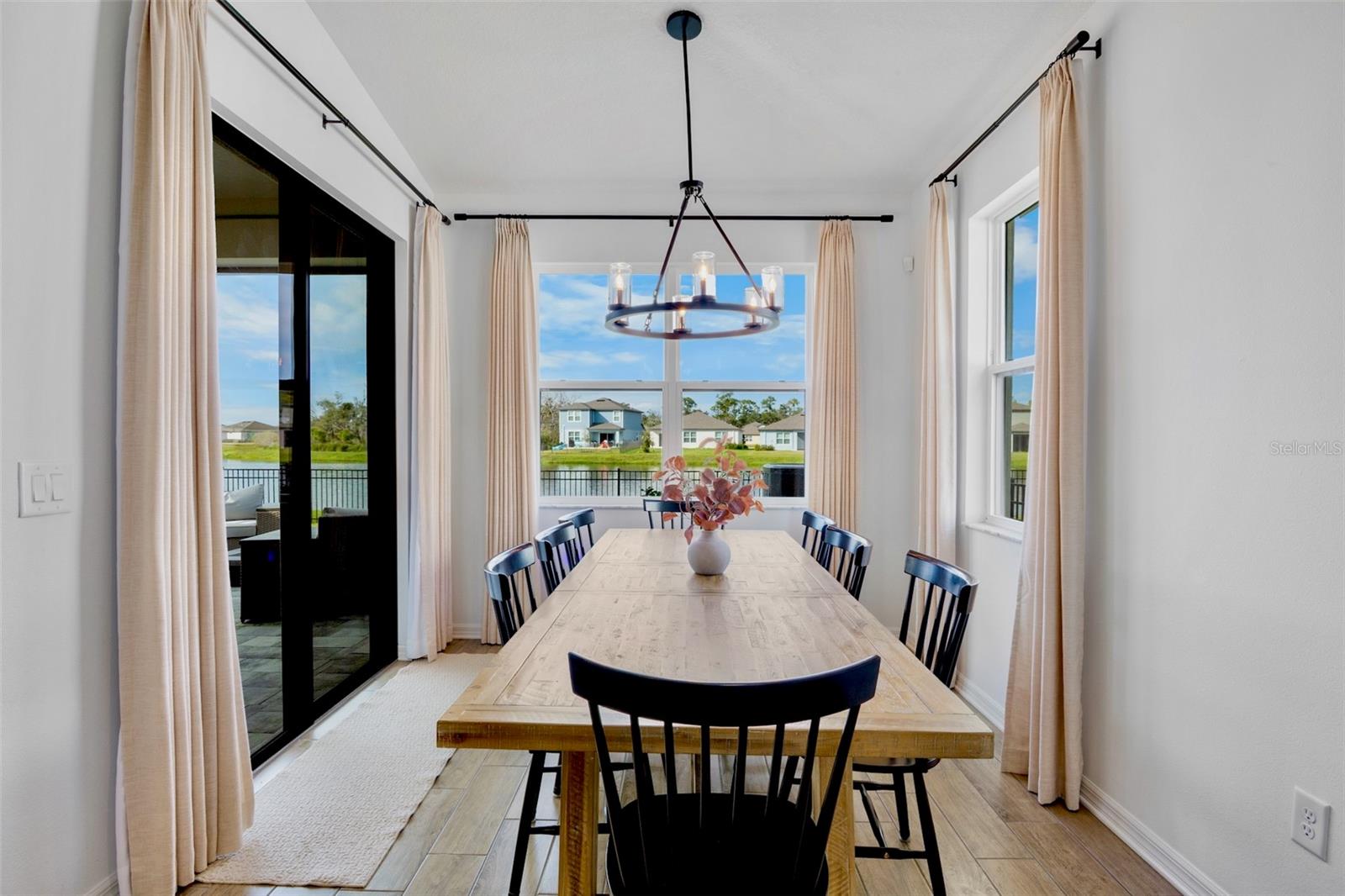 Image 10 of 31 For 8806 Windlass Cove