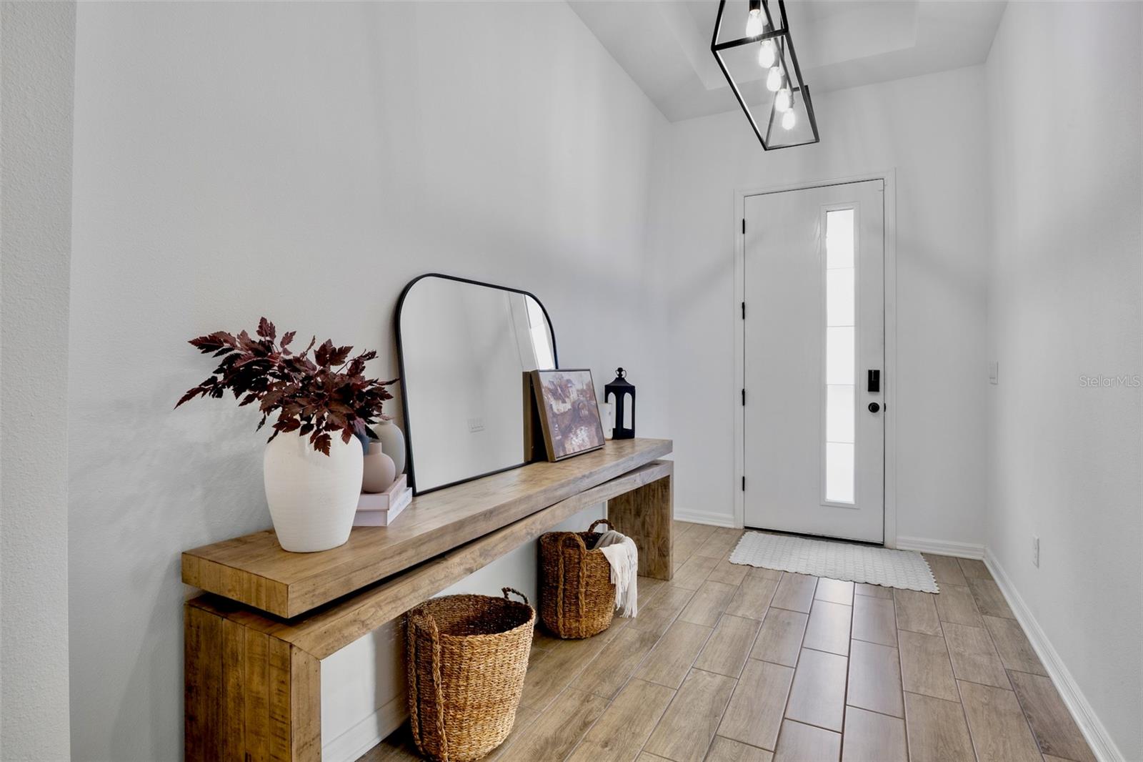 Image 17 of 31 For 8806 Windlass Cove