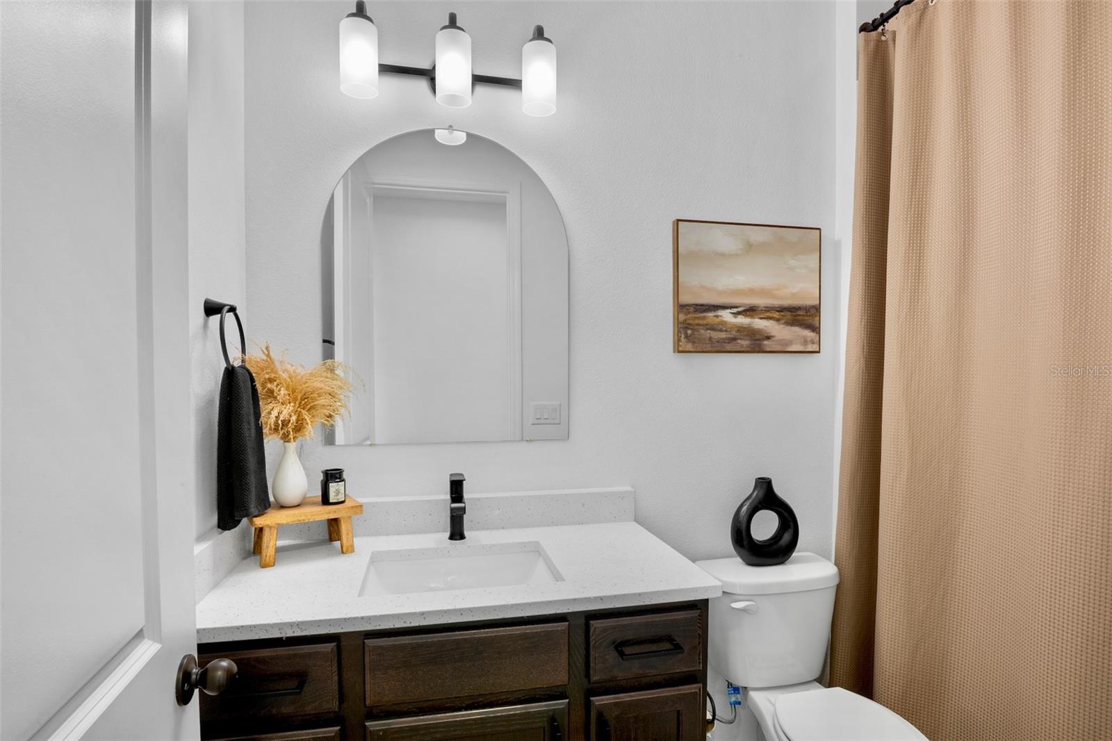 Image 21 of 31 For 8806 Windlass Cove