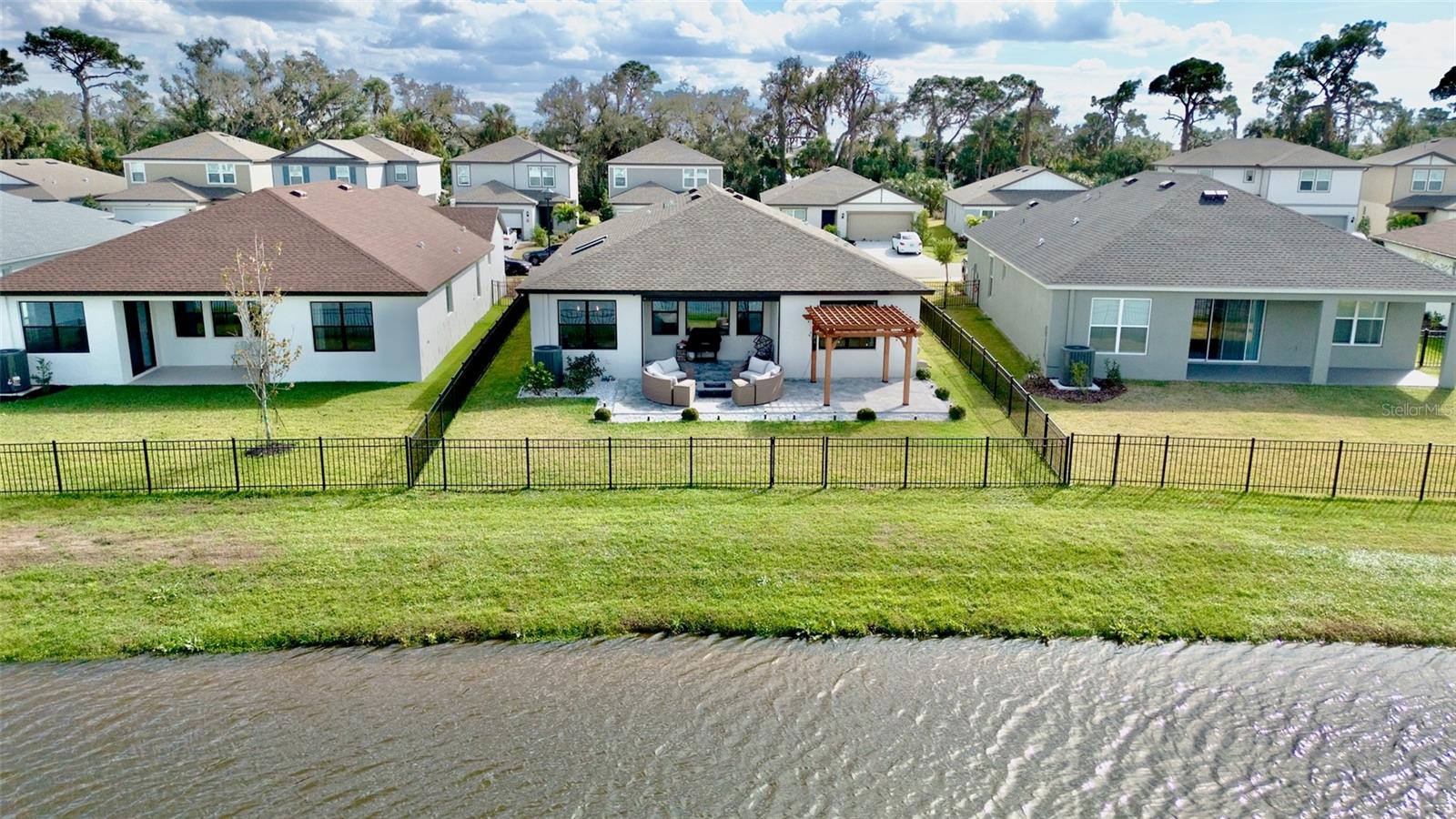 Image 28 of 31 For 8806 Windlass Cove