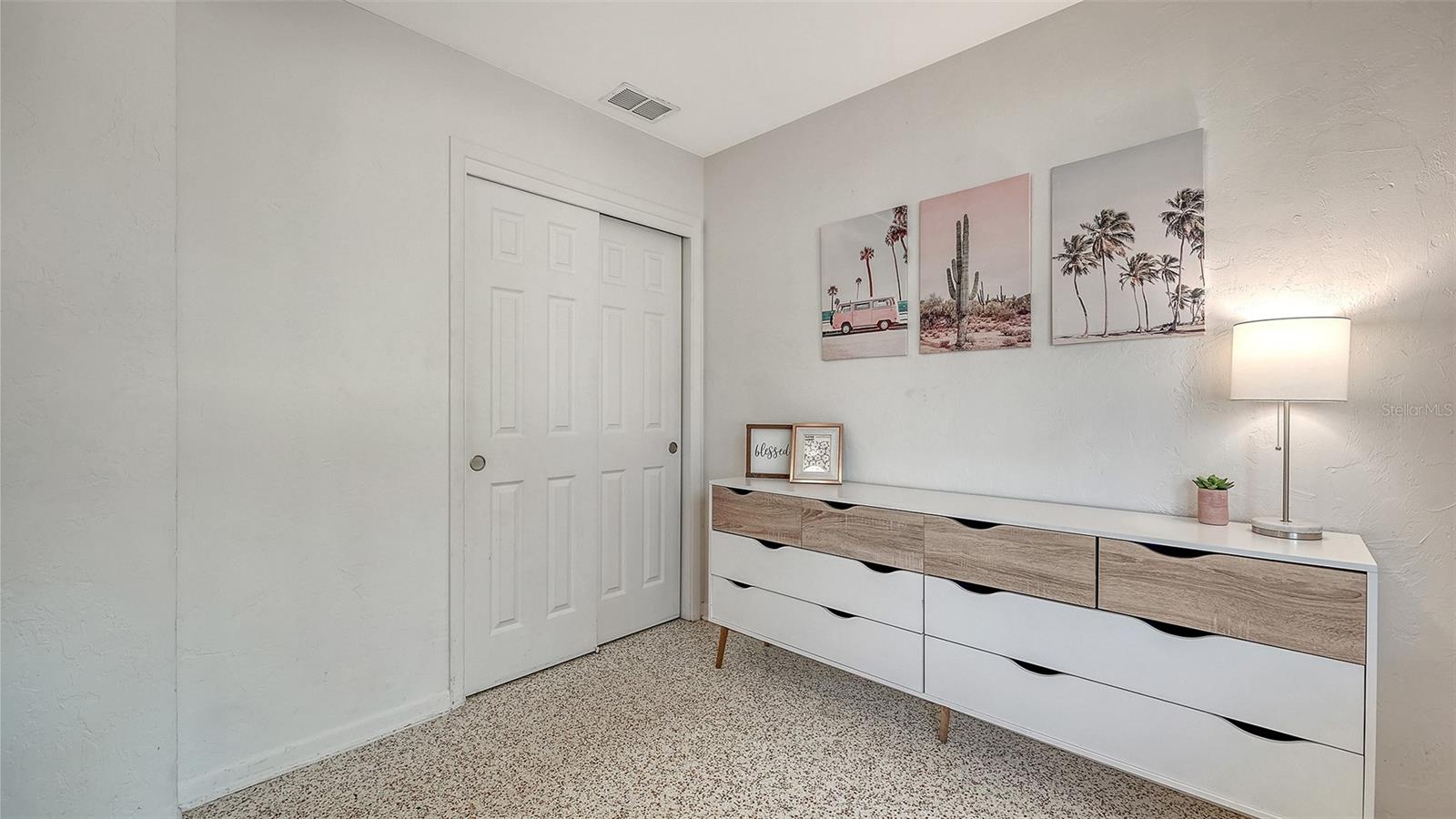 Image 26 of 38 For 209 Briggs Court