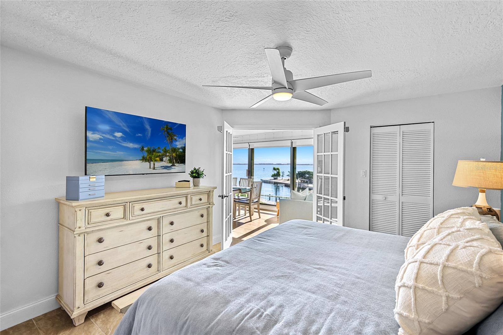 Image 23 of 38 For 6500 Flotilla Drive 196