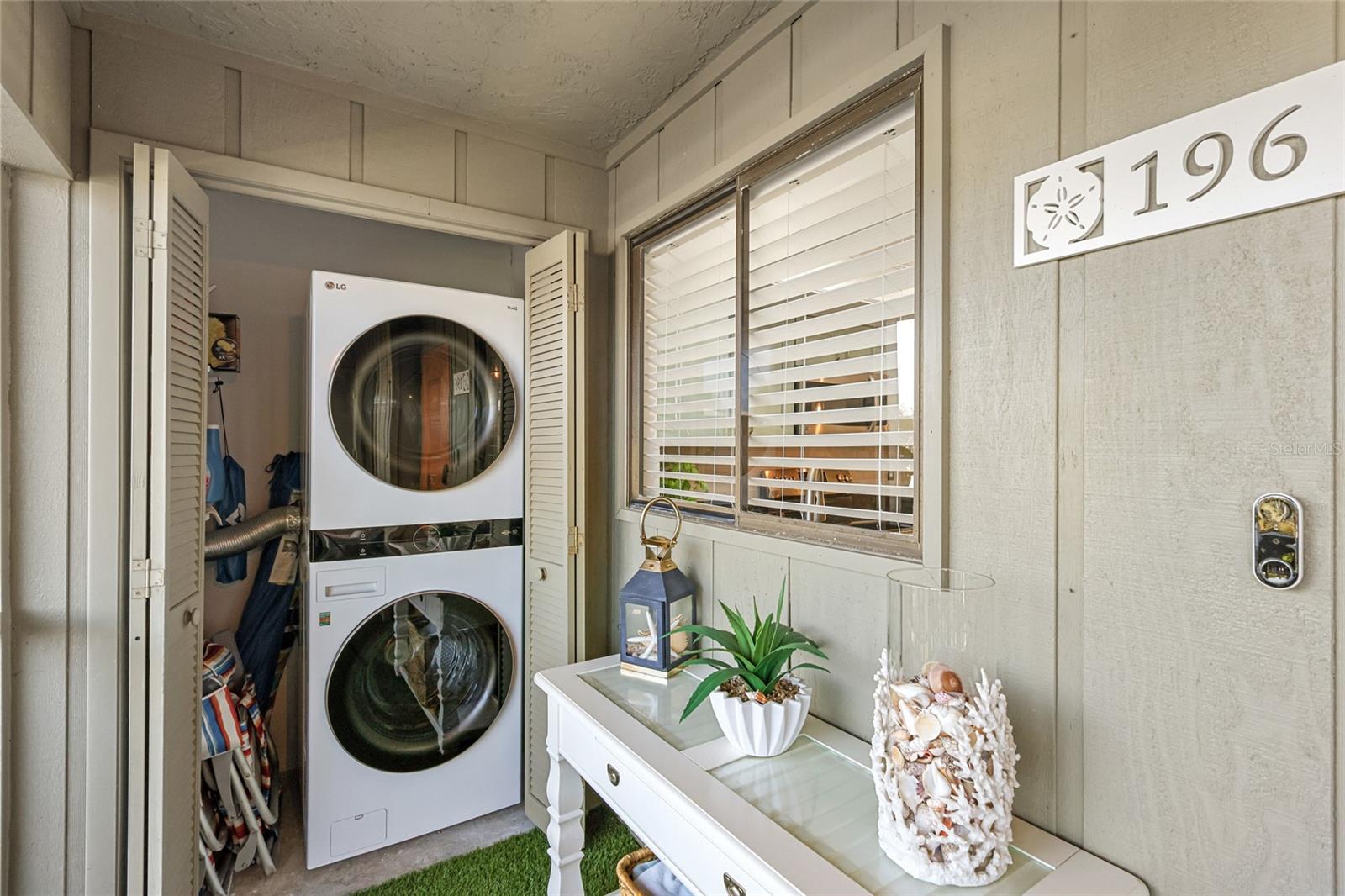 Image 7 of 38 For 6500 Flotilla Drive 196