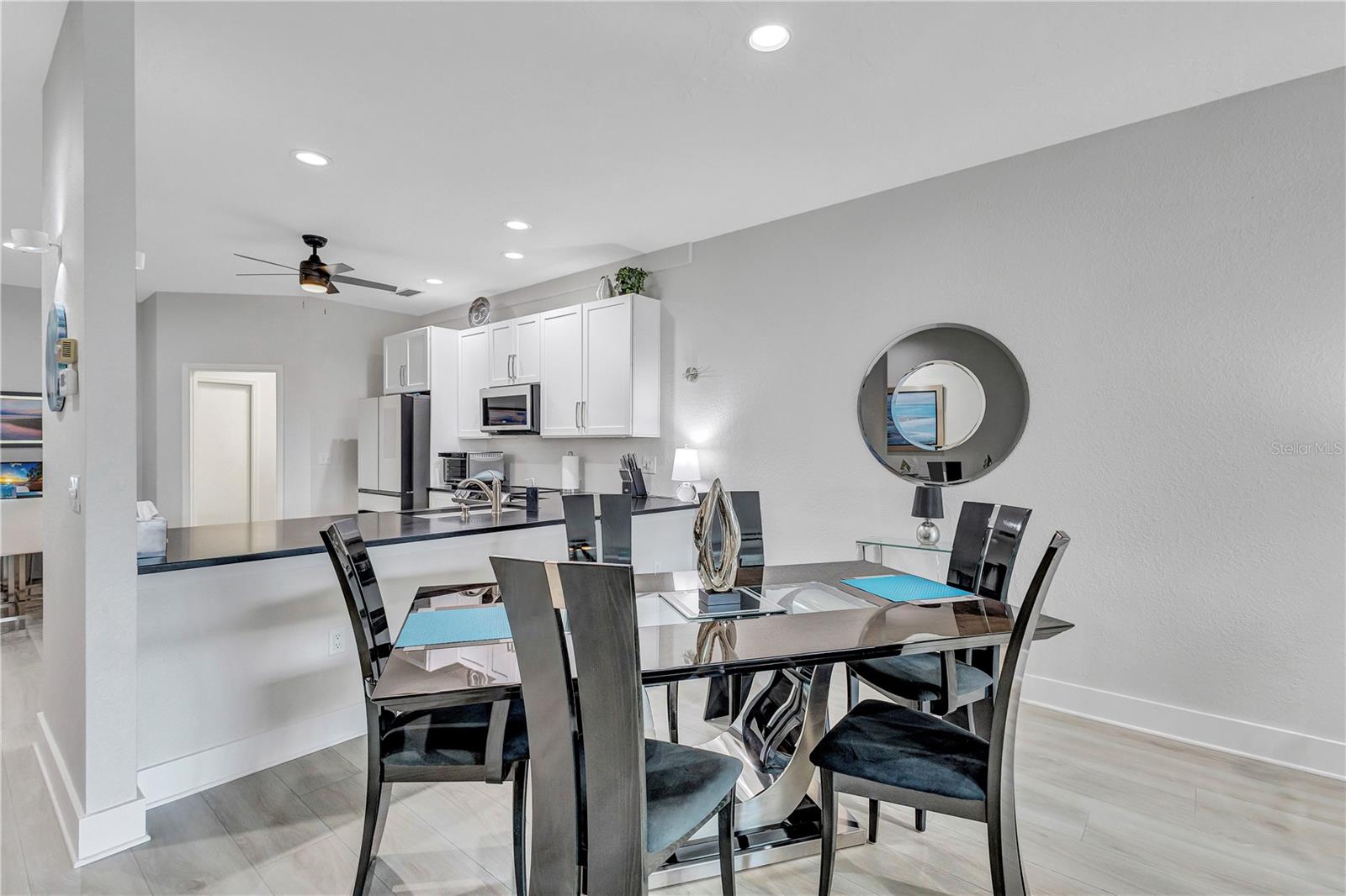 Image 13 of 62 For 6912 Stoneywalk Court