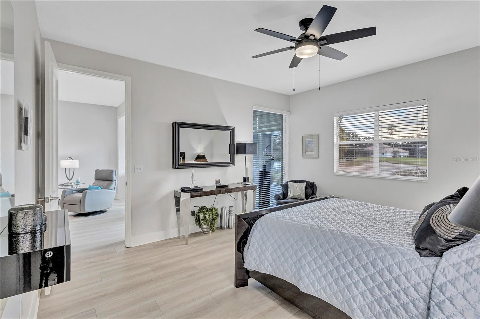 Image 28 of 62 For 6912 Stoneywalk Court