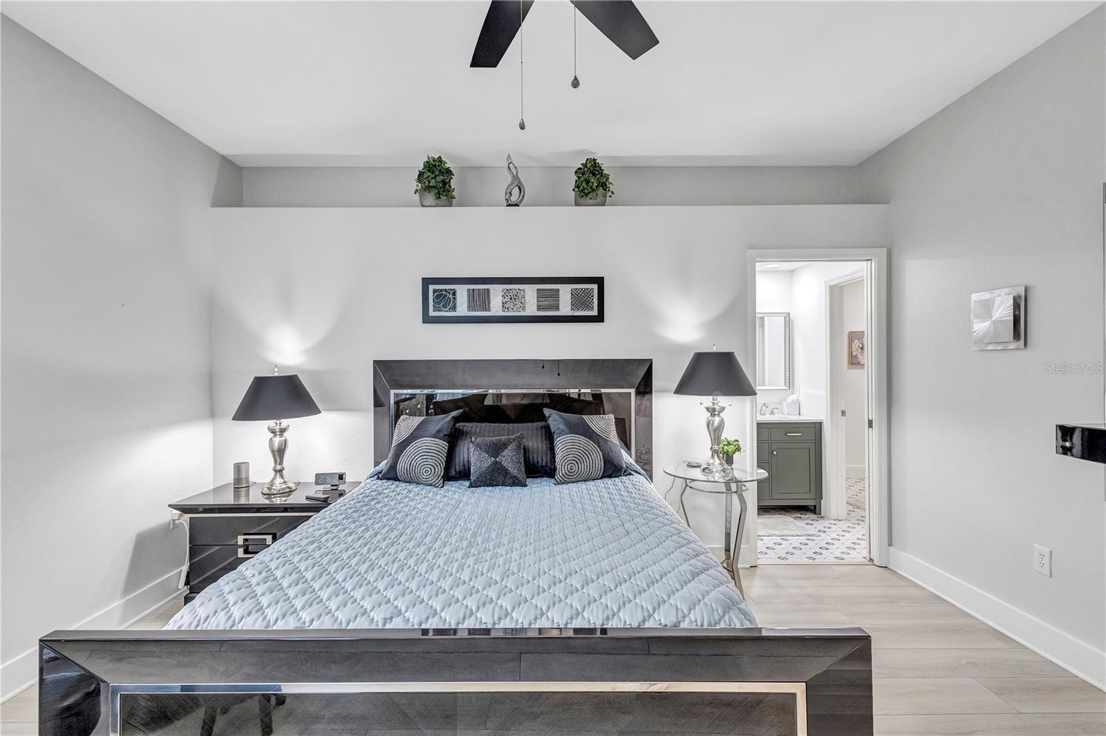 Image 29 of 62 For 6912 Stoneywalk Court